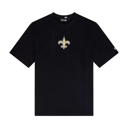 The Male model is wearing New Orleans Saints NFL Arch Graphic Black Oversized T-Shirt 1