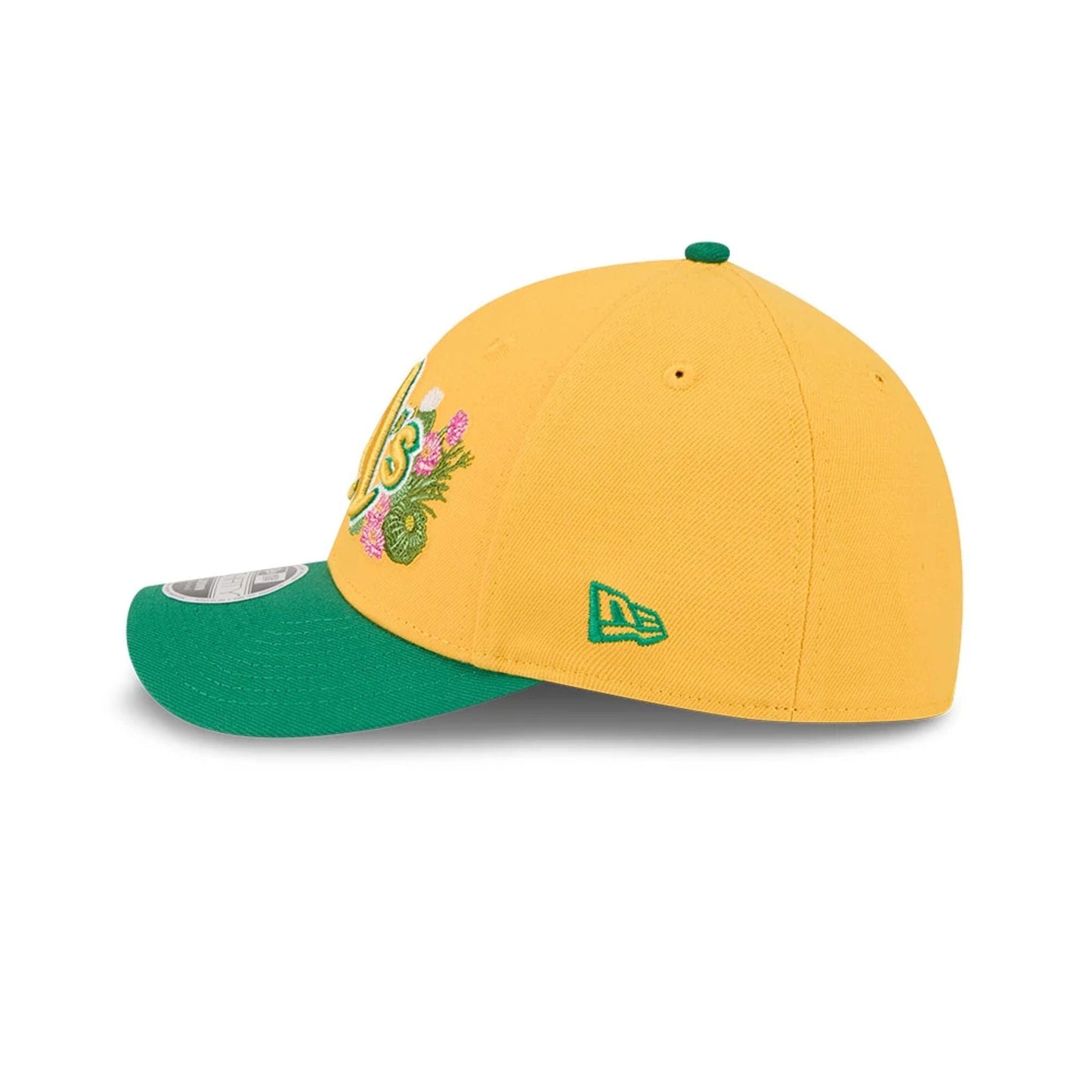 Pictured is this MLB Spring Training 2026 Athletics 39THIRTY M-Crown Stretch Fit cap in Yellow. 6