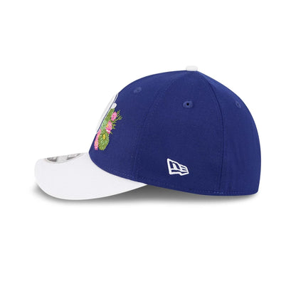 Pictured is this MLB Spring Training 2026 LA Dodgers 39THIRTY M-Crown Stretch Fit cap in dark blue. 6