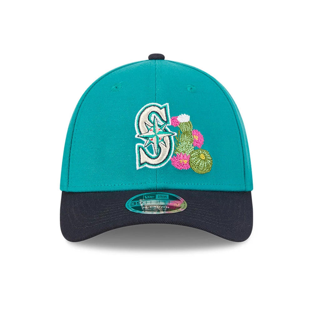 Pictured is this MLB Spring Training 2026 Seattle Mariners 39THIRTY M-Crown Stretch Fit cap in Dark Green. 3