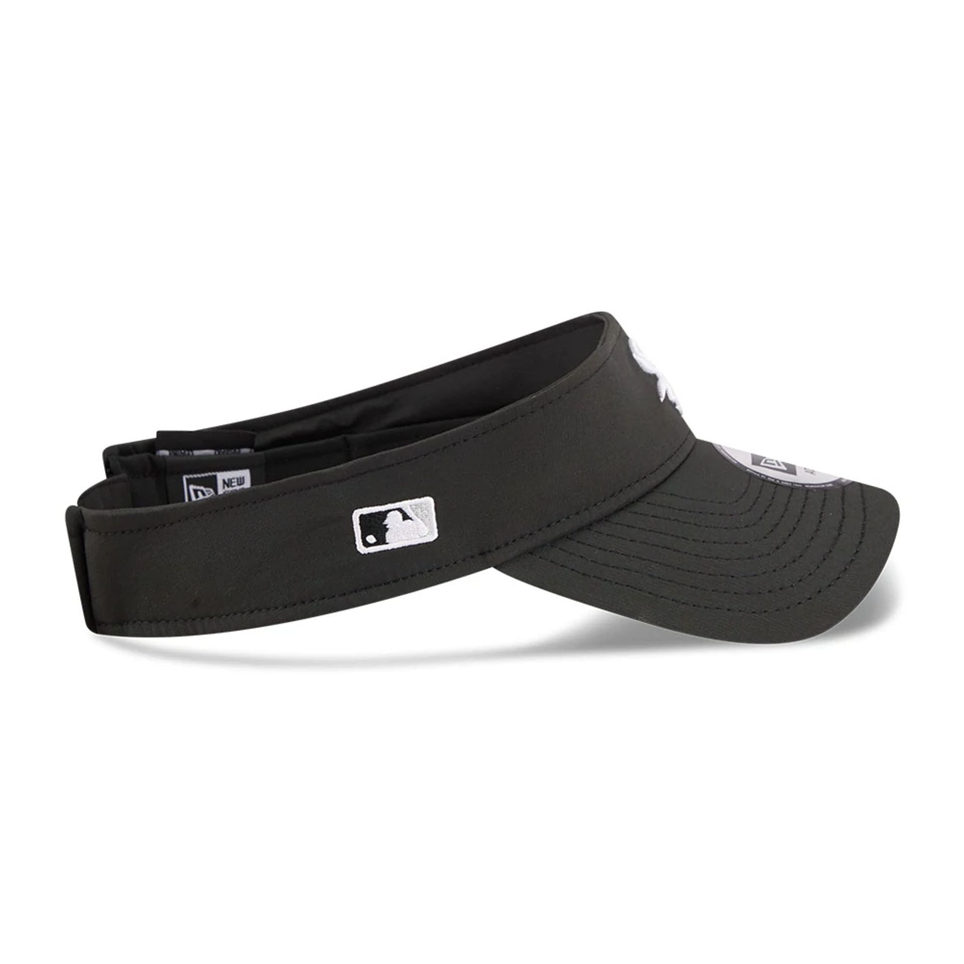 Pictured is this MLB Spring Training 2026 Chicago White Sox Visor cap in black. 7