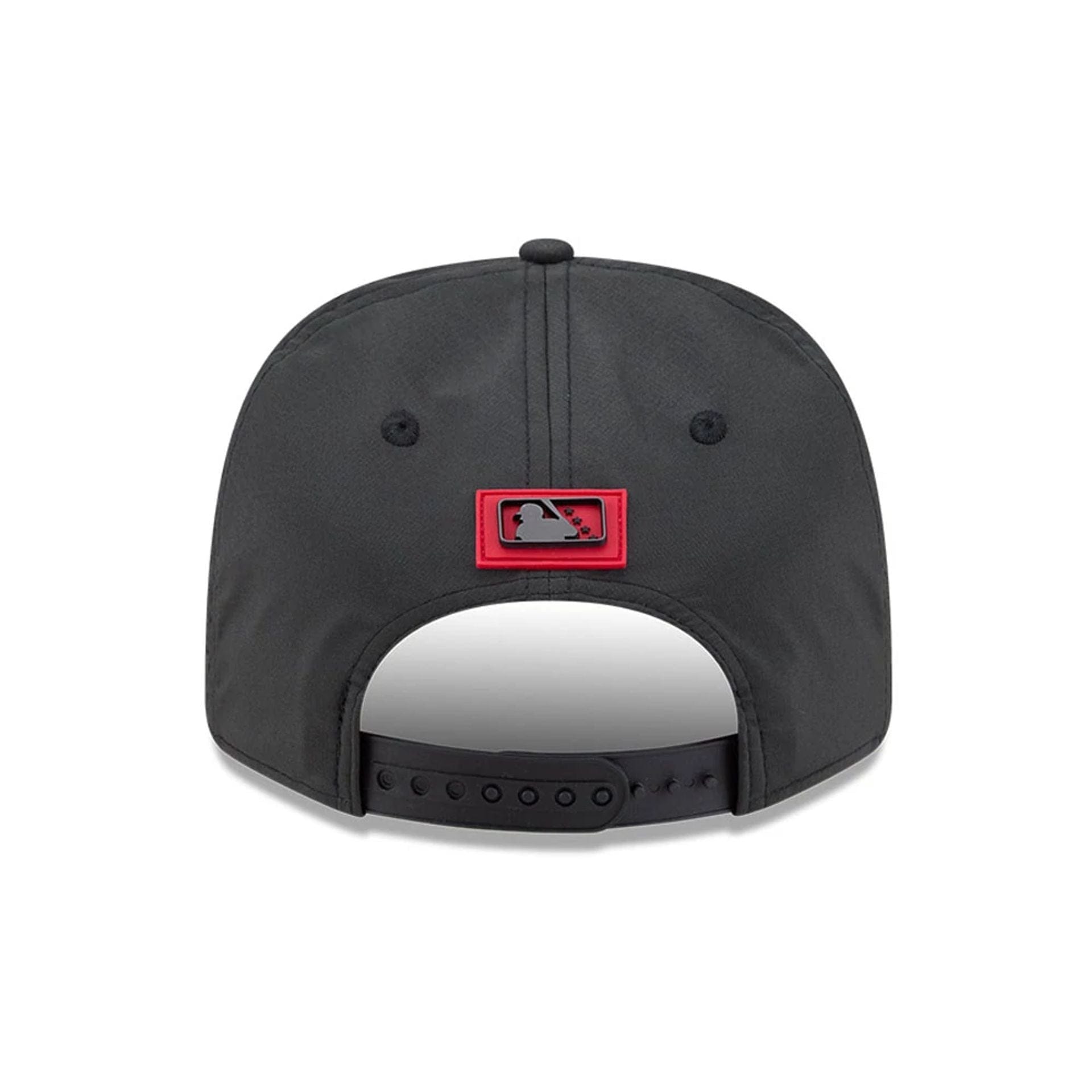 Pictured is this MiLB Clubhouse Fresno Grizzlies 9SEVENTY Stretch Snap cap in black. 4