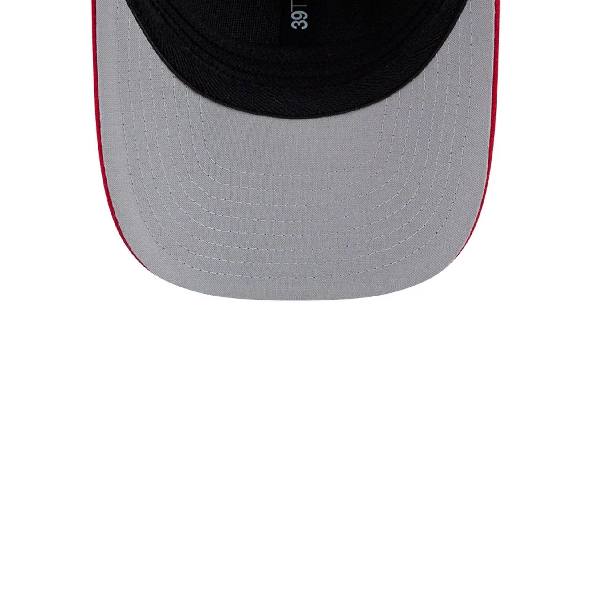 Pictured is this MLB World Baseball Classic 2026 Mexico 39THIRTY M-Crown Stretch Fit cap in green. 2