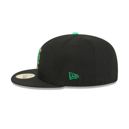 Pictured is this MLB Saint Patrick's Day New York Mets 59FIFTY Fitted cap in black. 5