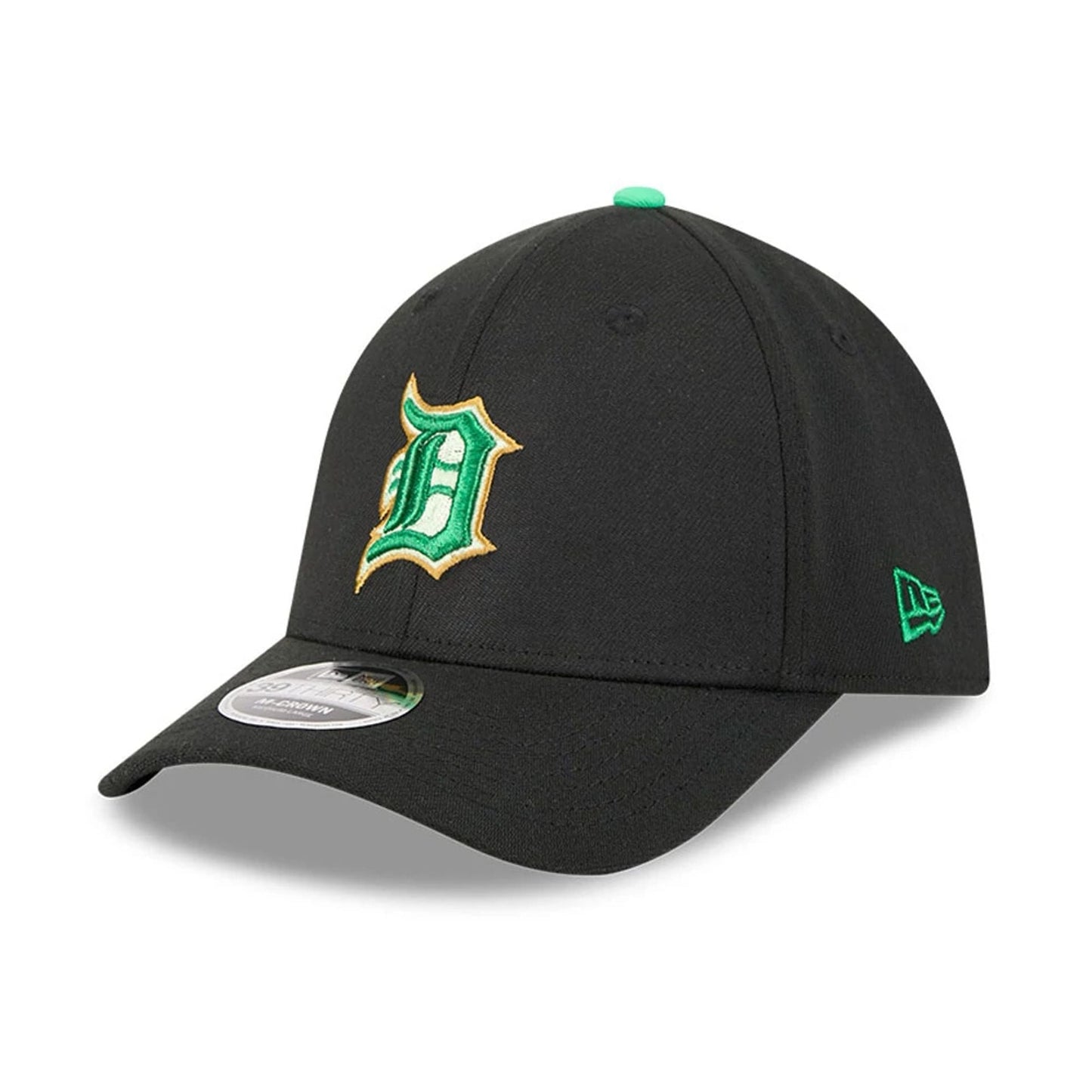 Pictured is this MLB Saint Patrick's Day Detroit Tigers 39THIRTY M-Crown A-Frame Stretch Fit cap in black. 3