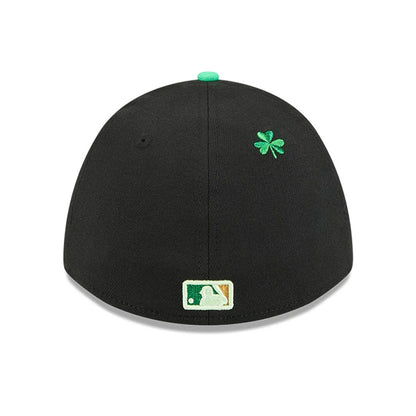 Pictured is this MLB Saint Patrick's Day Philadelphia Phillies 39THIRTY M-Crown A-Frame Stretch Fit cap in black. 6