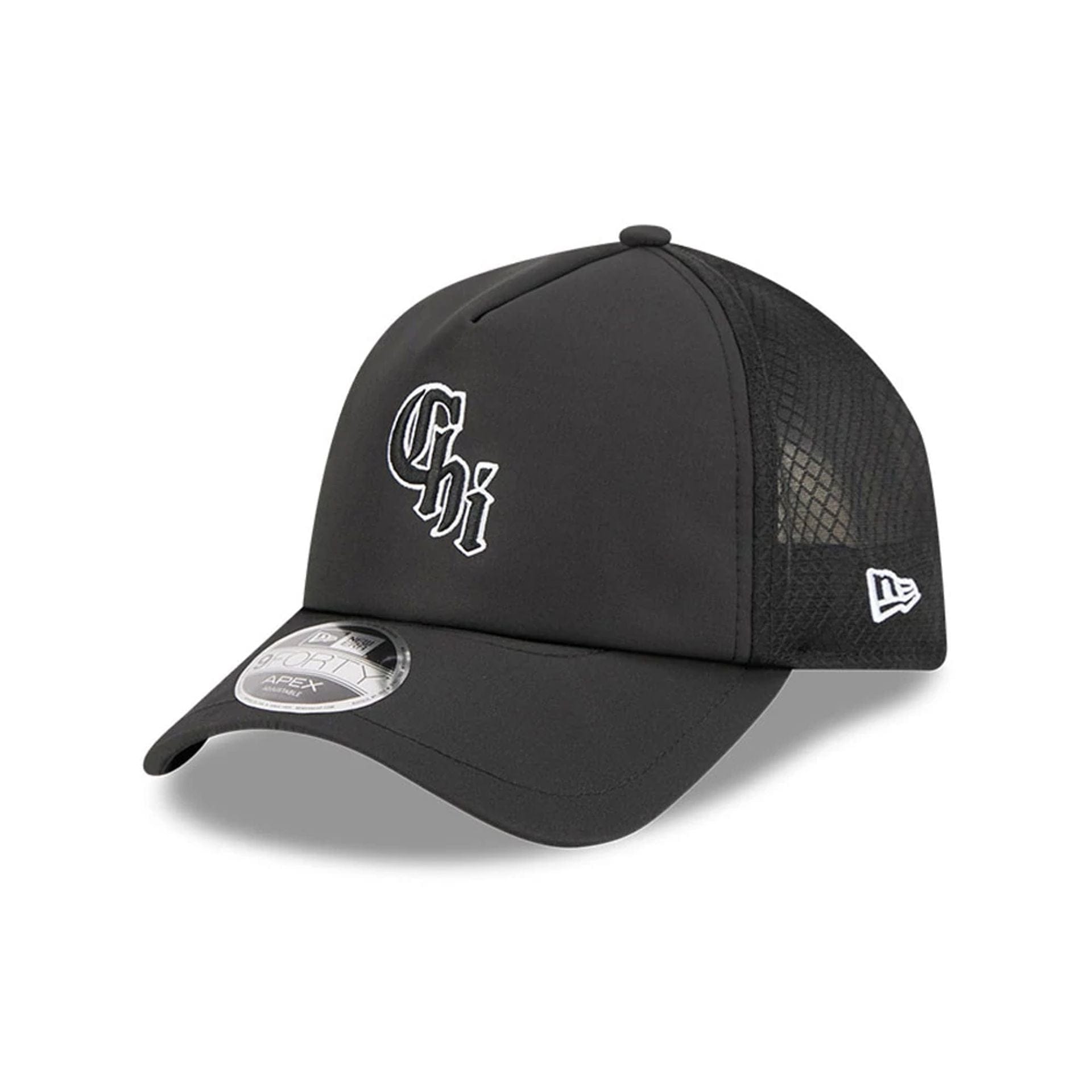 Pictured is this MLB Batting Practice 2026 Chicago White Sox 9FORTY Apex cap in black. 1