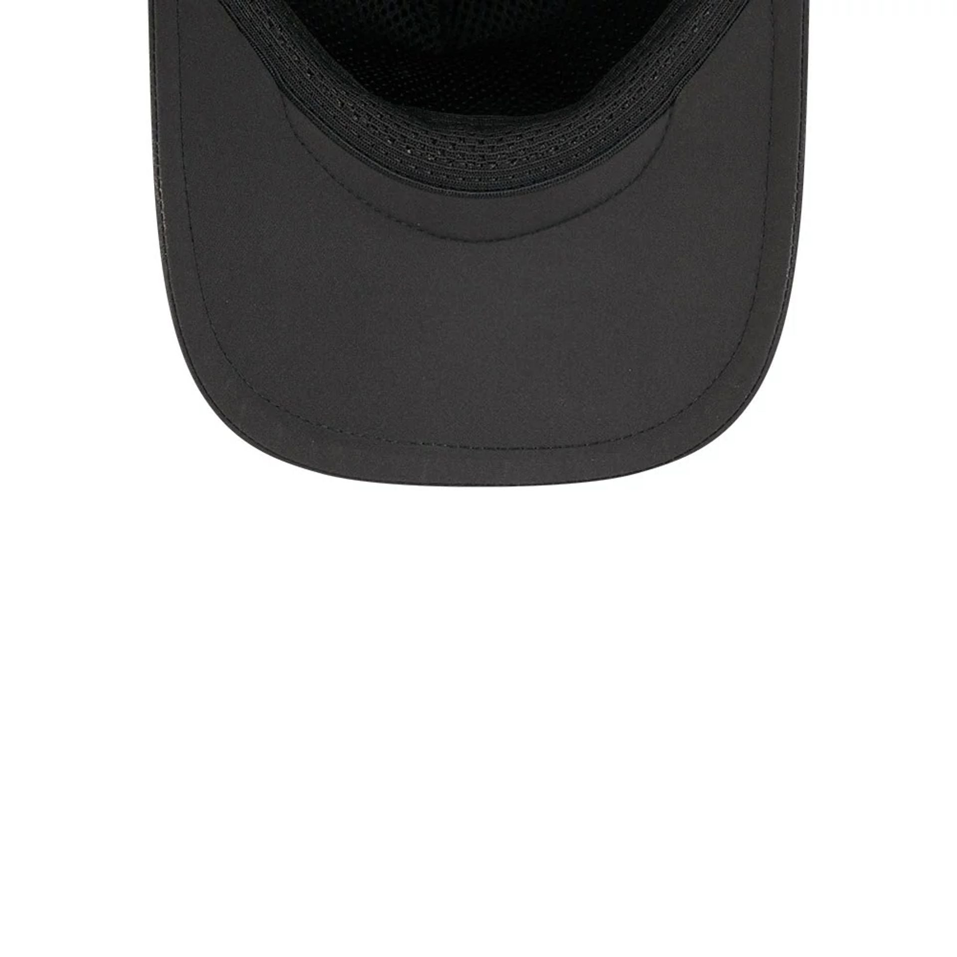 Pictured is this MLB Batting Practice 2026 Chicago White Sox 9FORTY Apex cap in black. 7