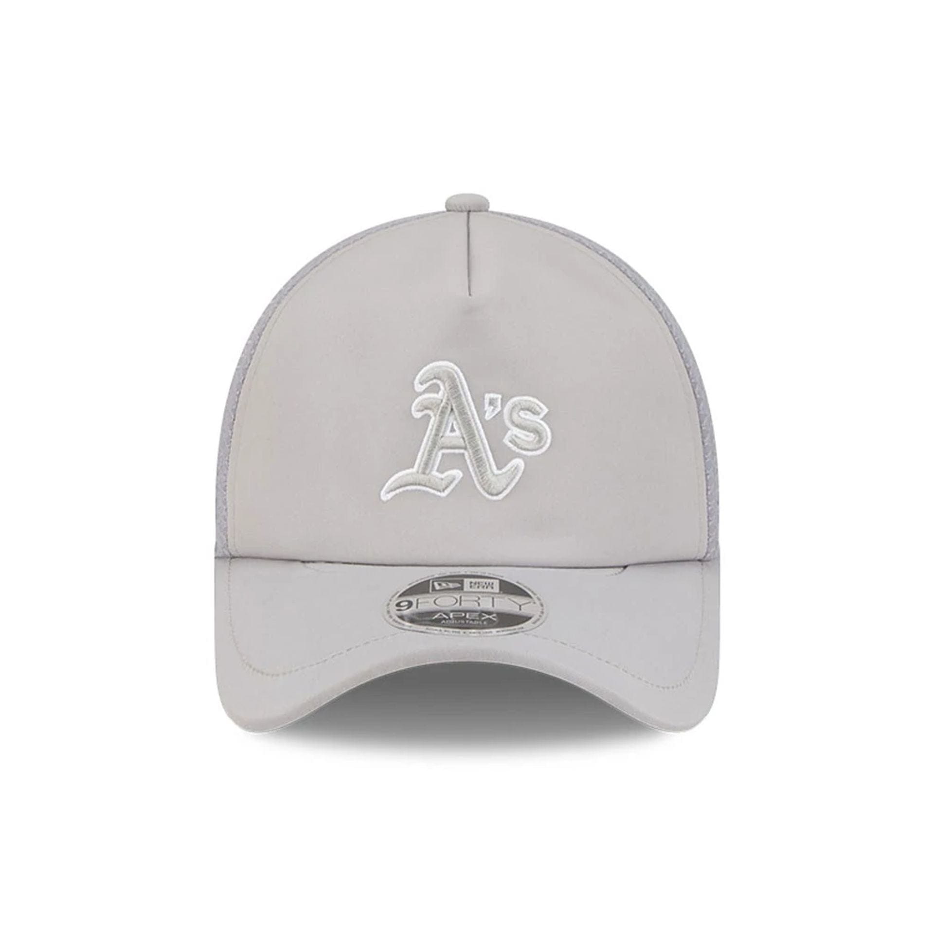 Pictured is this MLB Batting Practice 2026 Athletics 9FORTY Apex cap in grey. 2