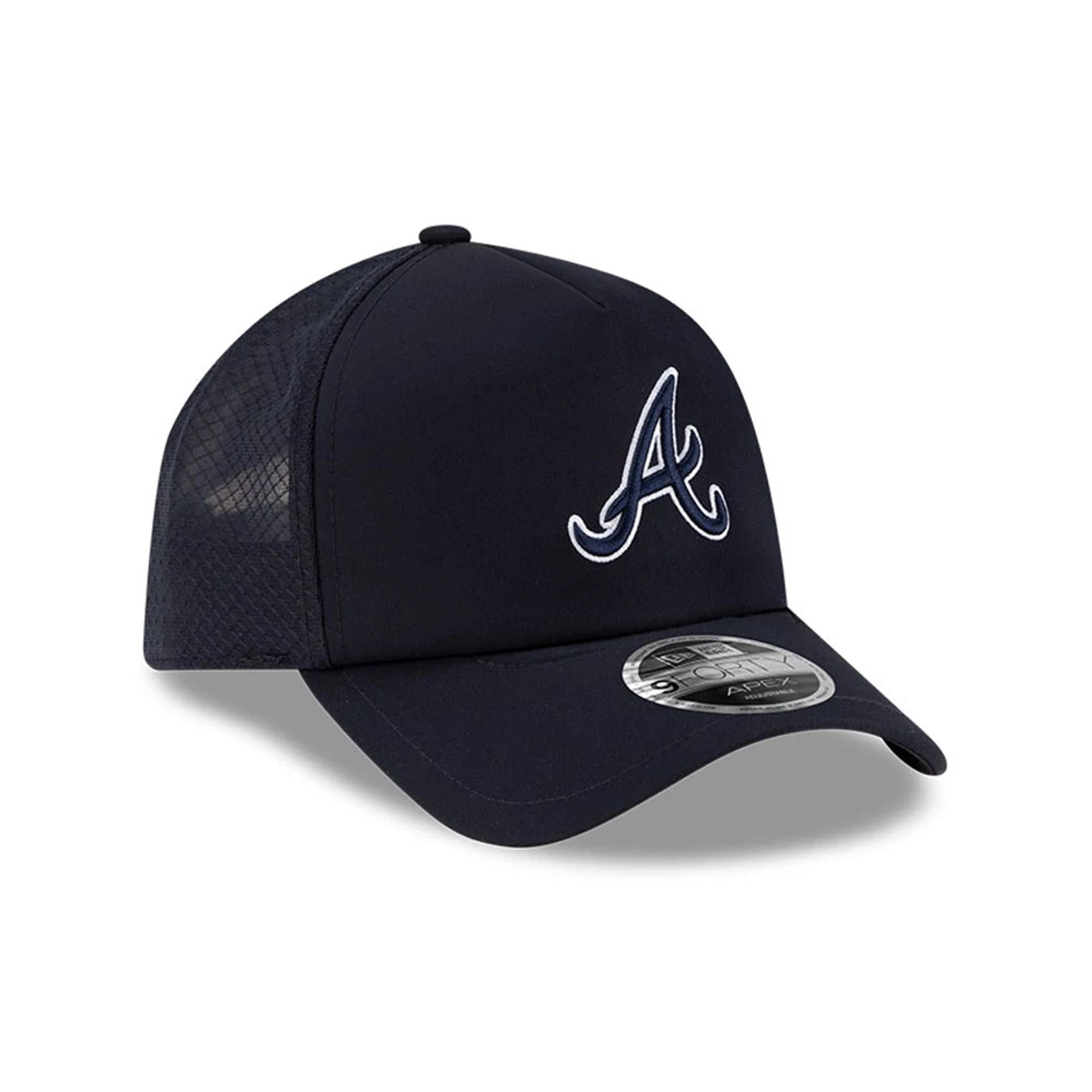 Pictured is this MLB Batting Practice 2026 Atlanta Braves 9FORTY Apex cap in navy. 3