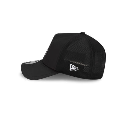 Pictured is this MLB Batting Practice 2026 Chicago White Sox 9FORTY Apex cap in Black. 5