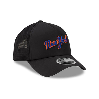 Pictured is this MLB Batting Practice 2026 New York Mets 9FORTY Apex cap in Blue. 3