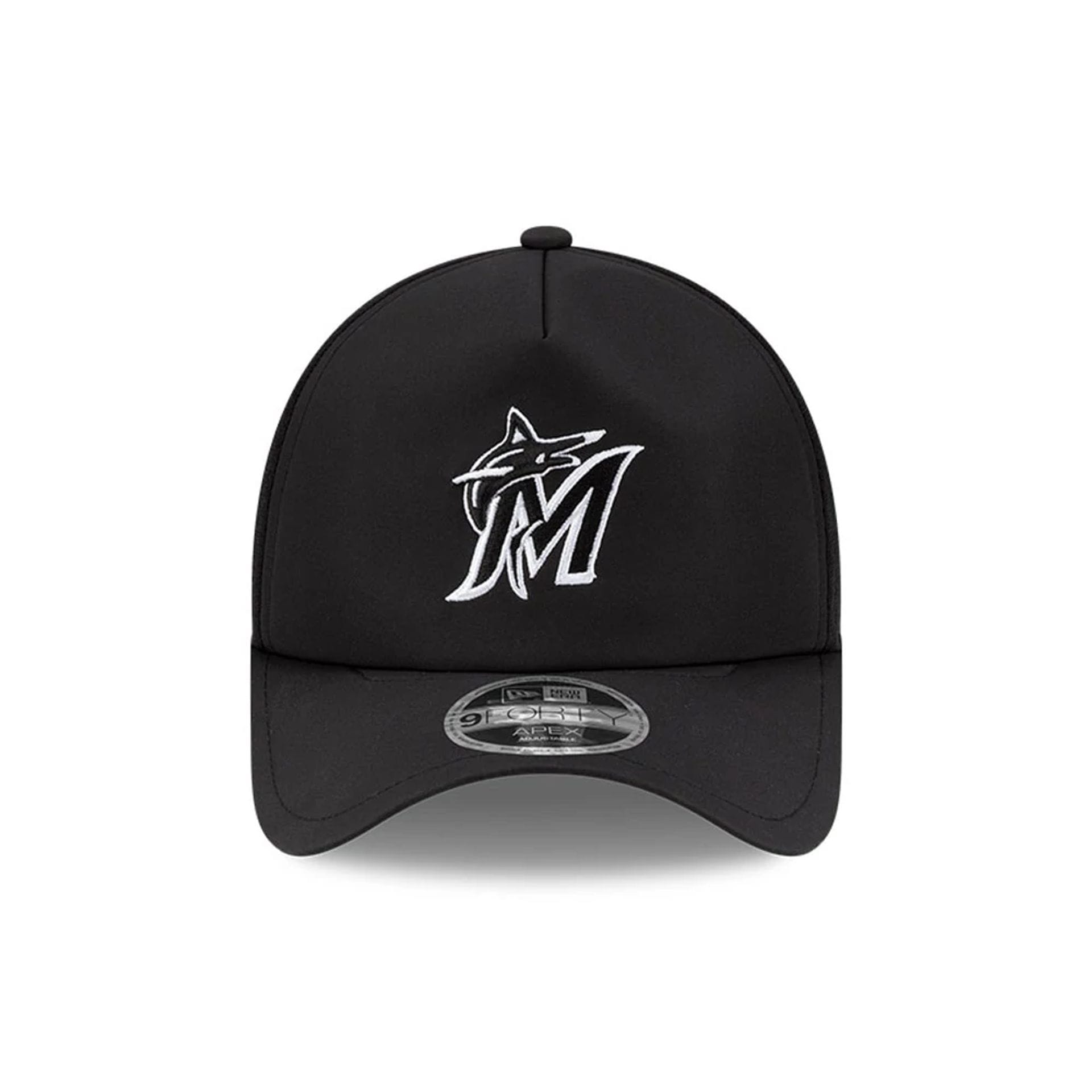 Pictured is this MLB Batting Practice 2026 Miami Marlins 9FORTY Apex cap in black. 2