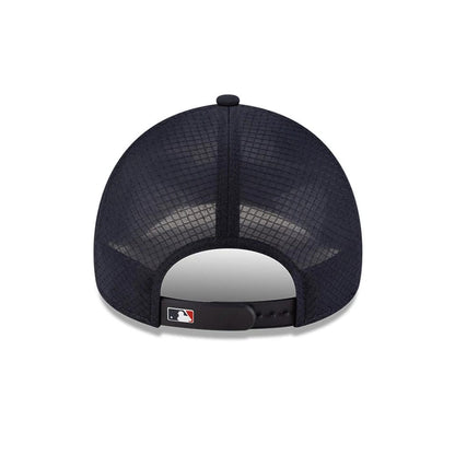 Pictured is this MLB Batting Practice 2026 Minnesota Twins 9FORTY Apex cap in navy. 4