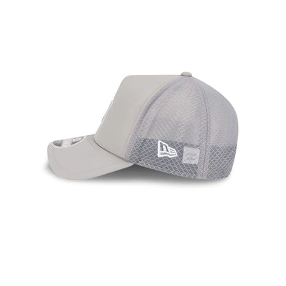 Pictured is this MLB Batting Practice 2026 Detroit Tigers 9FORTY Apex cap in grey. 4