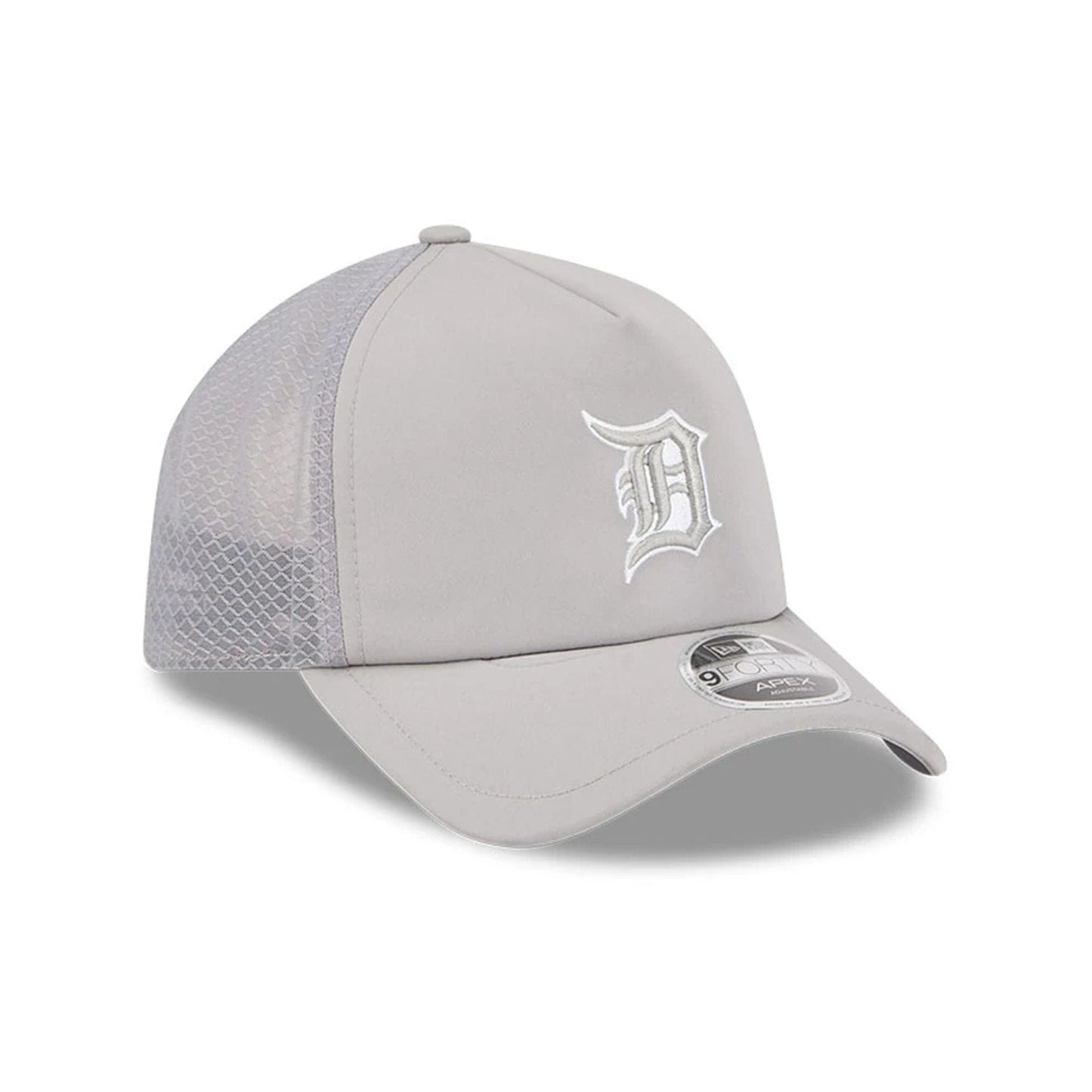 Pictured is this MLB Batting Practice 2026 Detroit Tigers 9FORTY Apex cap in grey. 3