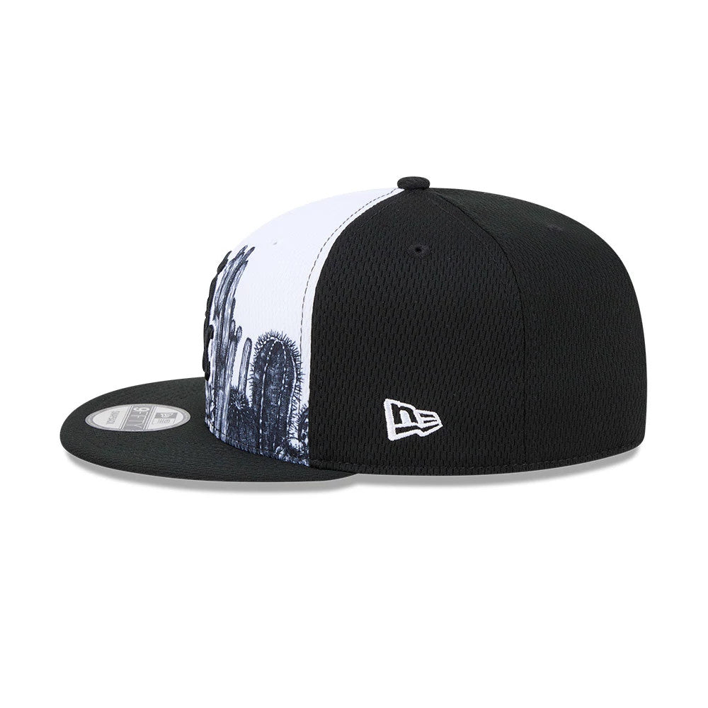 Chicago White Sox MLB Grow Black New Era 9FIFTY Snapback Adjustable Cap, side view showing the white embroidered New Era flag logo on the left side, with a black visor and a detailed graphic on the front panel.