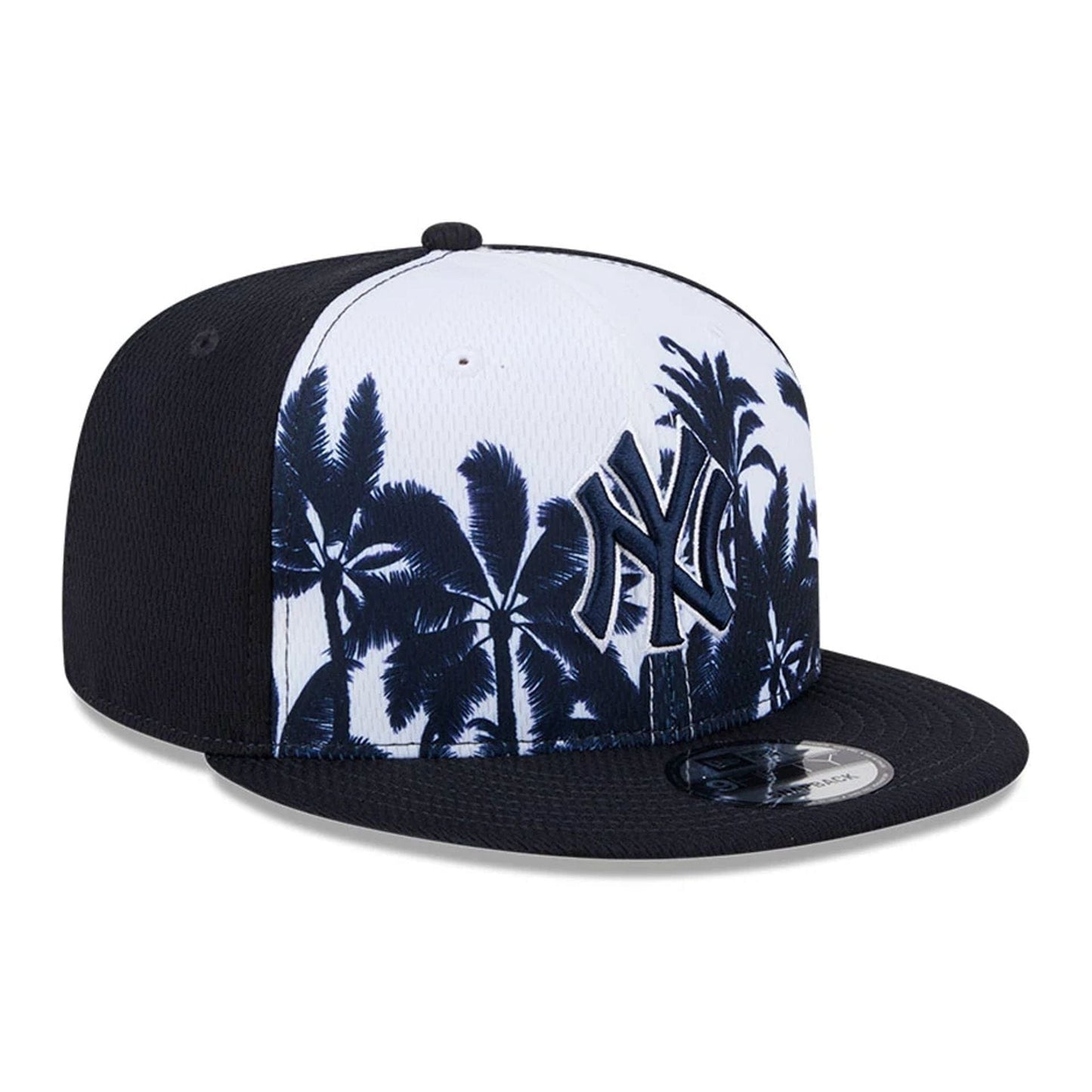 Pictured is this MLB Grow New York Yankees 9FIFTY Snapback cap in navy. 5