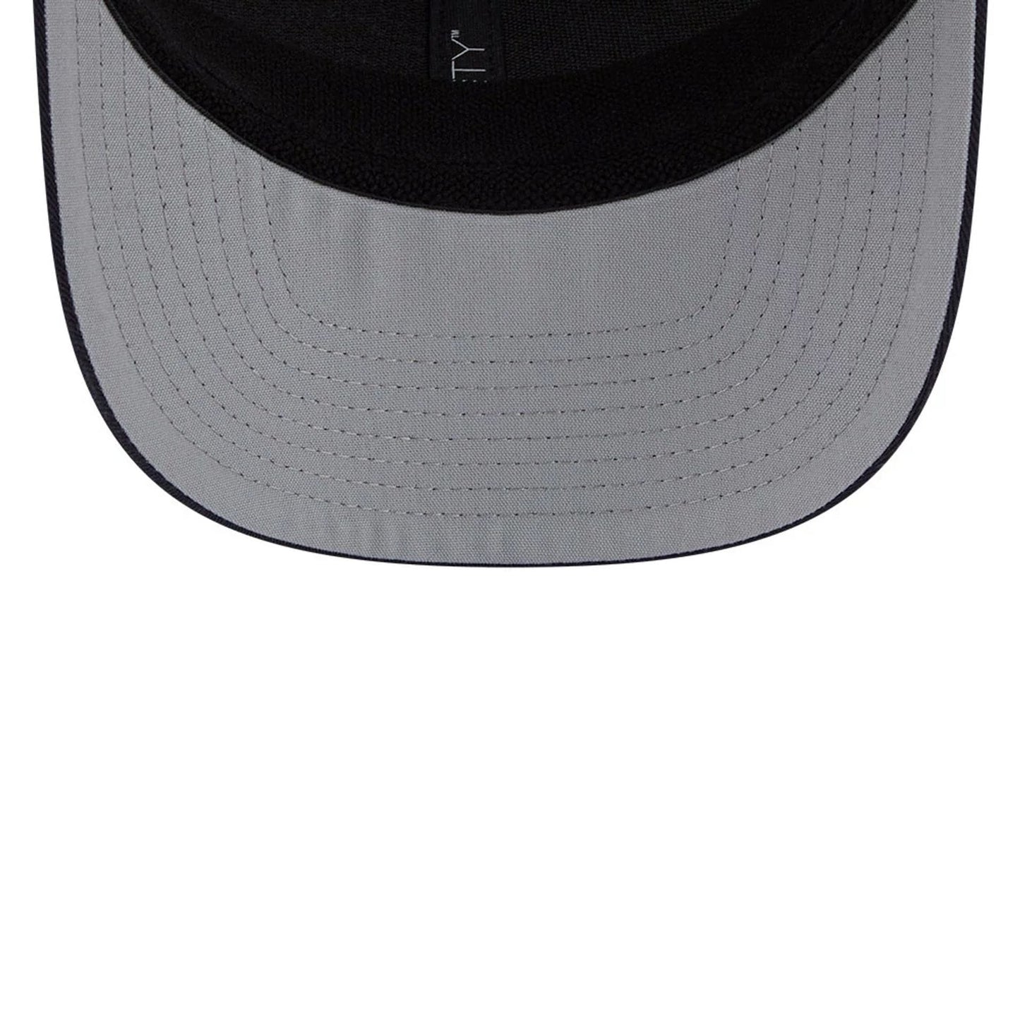 Pictured is this MLB Patch New York Yankees 9SEVENTY Stretch Snap cap in navy. 2