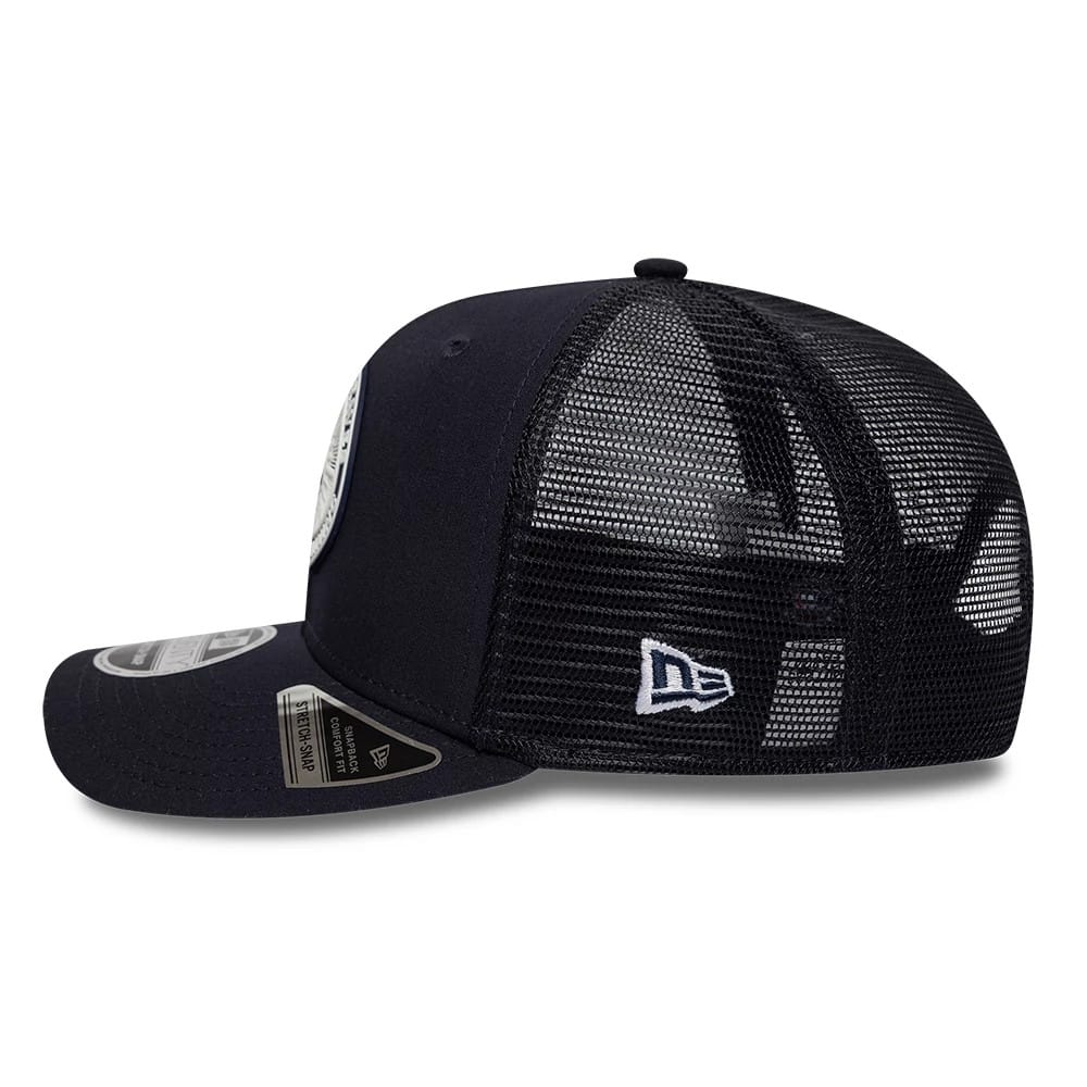 Pictured is this MLB Circles Atlanta Braves 9SEVENTY Stretch Snap cap in navy. 5