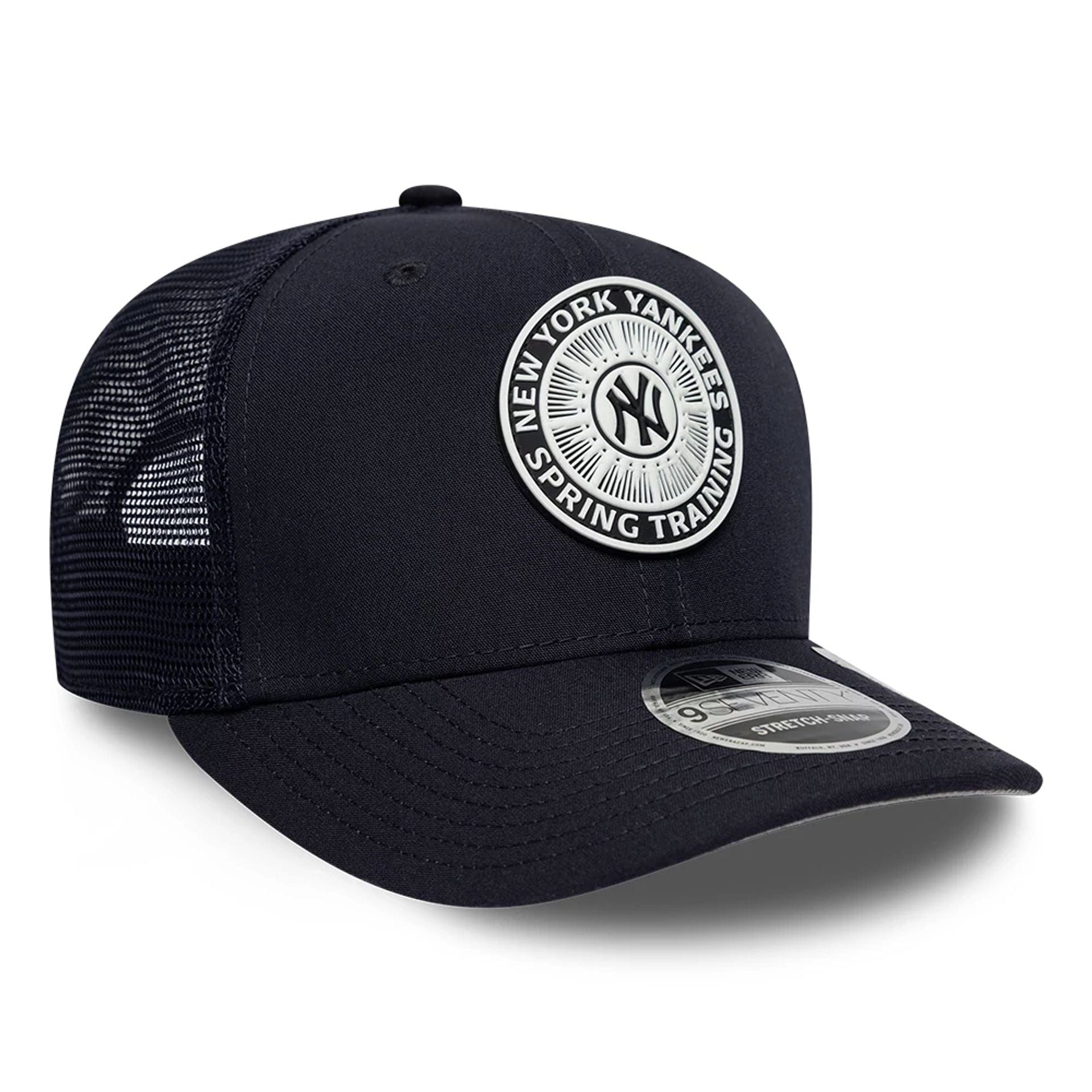 Pictured is this MLB Circles New York Yankees 9SEVENTY Stretch Snap cap in navy. 4