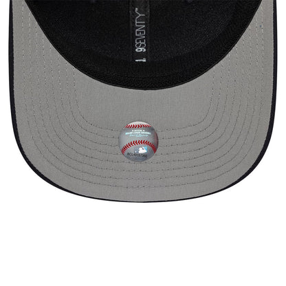 Pictured is this MLB Circles New York Yankees 9SEVENTY Stretch Snap cap in navy. 2