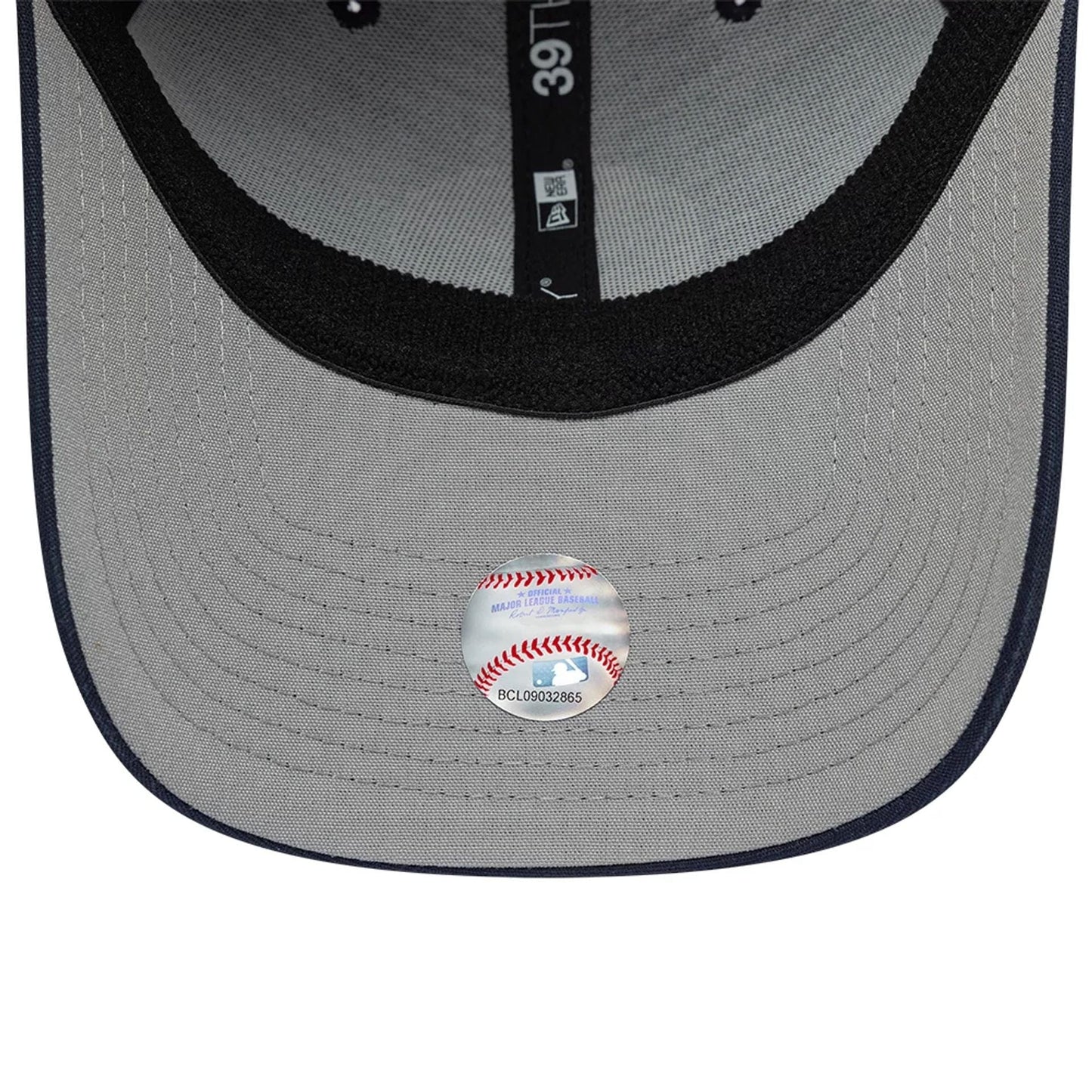 Pictured is this MLB Ripstop Boston Red Sox 39THIRTY Stretch Fit cap in navy. 2