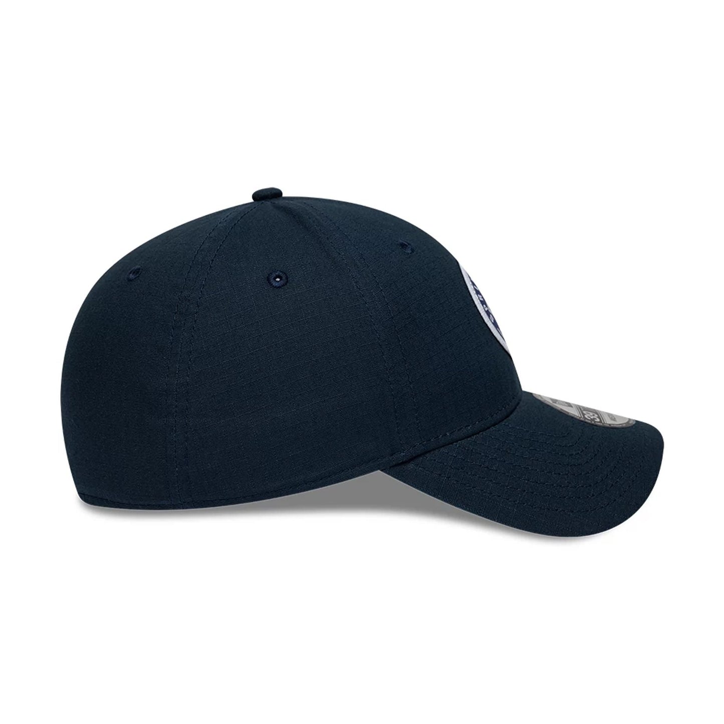 Pictured is this MLB Ripstop LA Dodgers 39THIRTY Stretch Fit cap in dark blue. 6