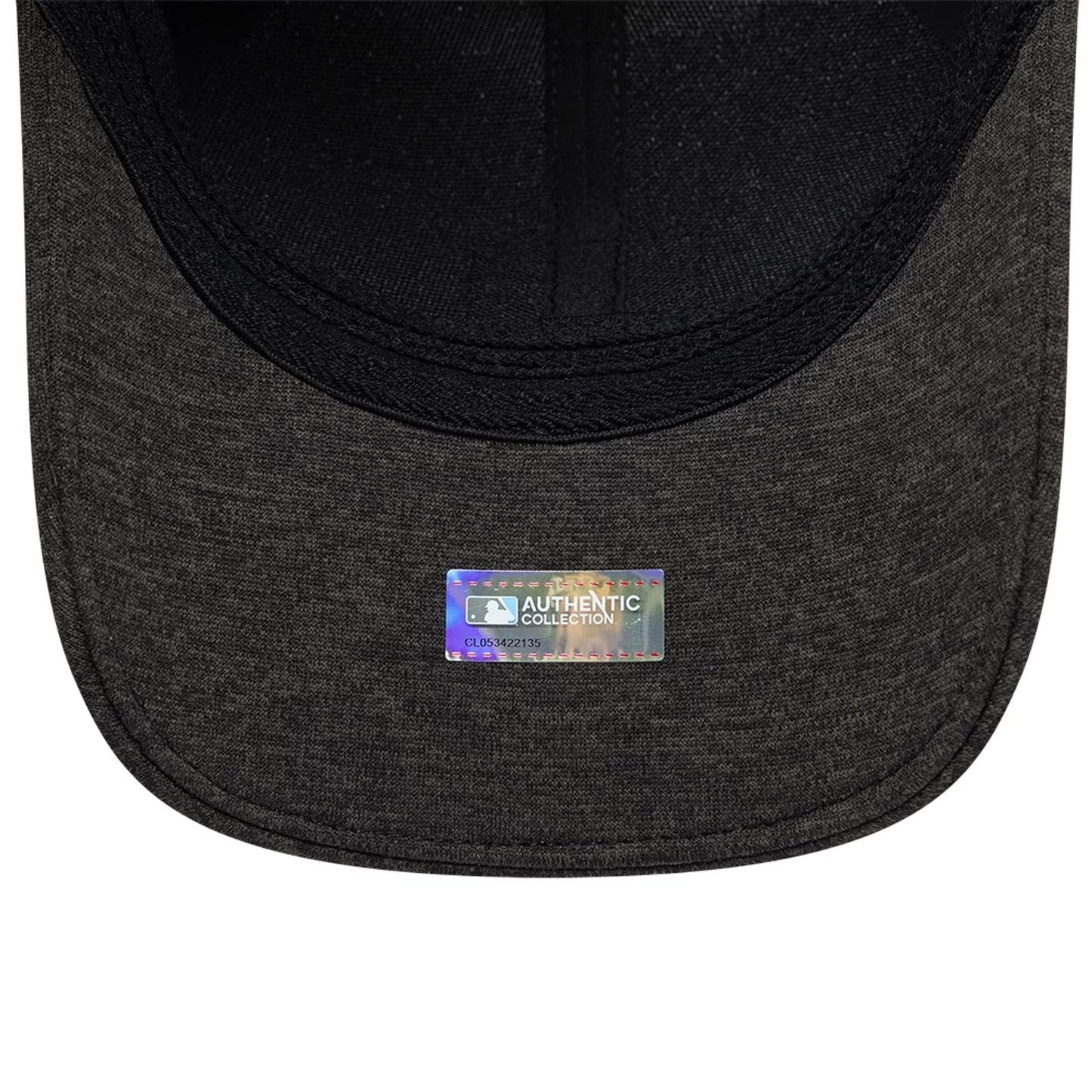 Pictured is this MLB Clubhouse Arizona Diamondbacks 39THIRTY Infinity Stretch Fit cap in black. 7