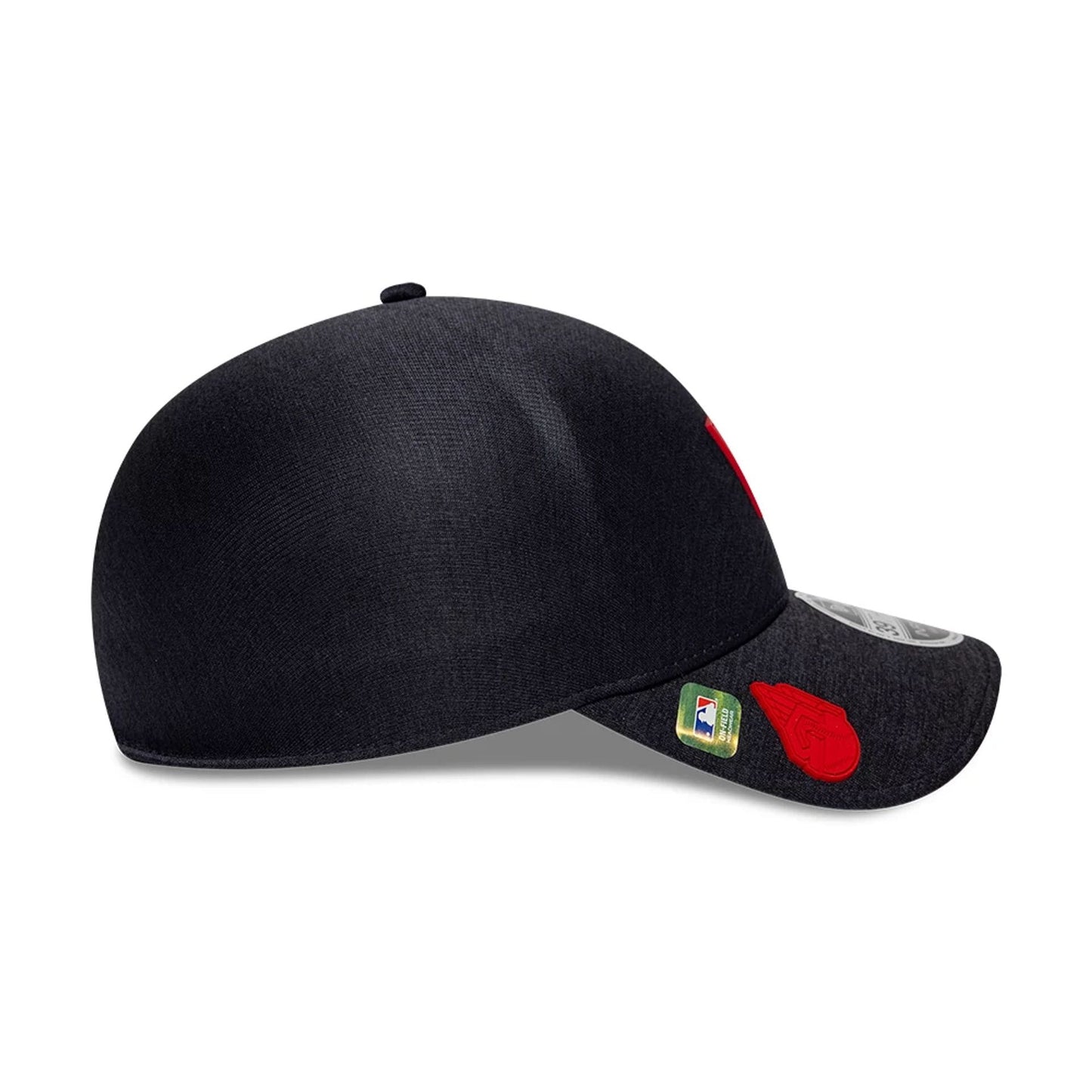 Pictured is this MLB Clubhouse Cleveland Guardians 39THIRTY Infinity Stretch Fit cap in navy. 5