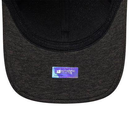 Pictured is this MLB Clubhouse Cincinnati Black 39THIRTY Infinity Stretch Fit cap in red. 7