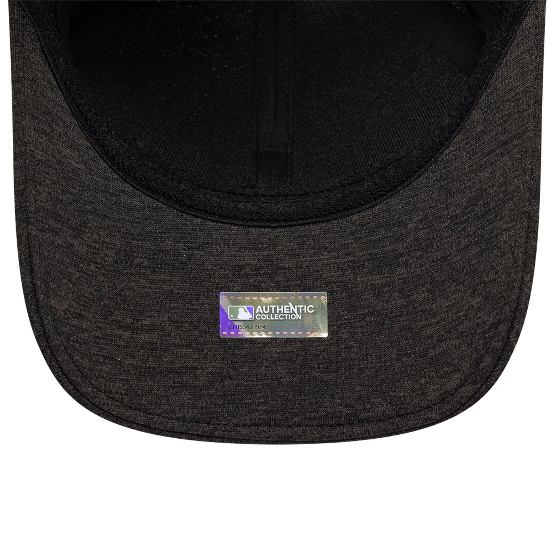 Pictured is this MLB Clubhouse Miami Marlins 39THIRTY Infinity Stretch Fit cap in black. 7