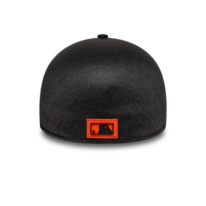 Pictured is this MLB Clubhouse San Francisco Giants 39THIRTY Infinity Stretch Fit cap in black. 4