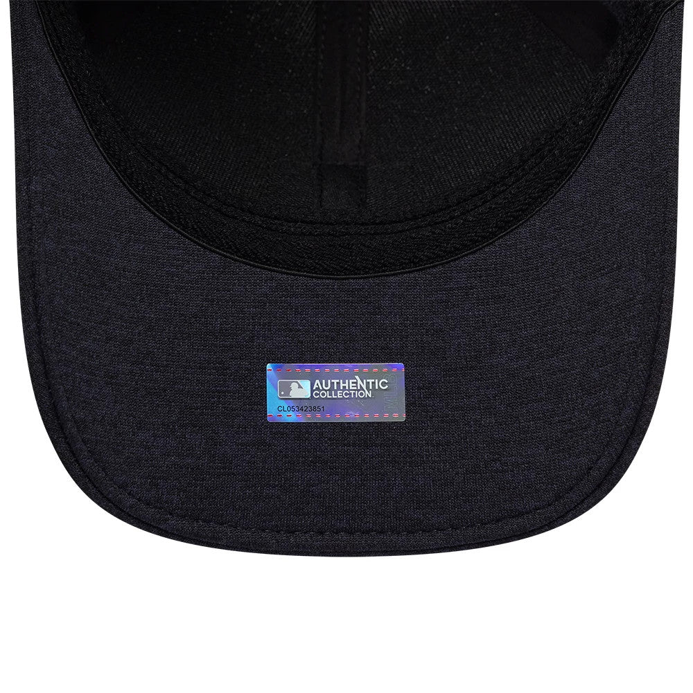 Pictured is this MLB Clubhouse Seattle Mariners 39THIRTY Infinity Stretch Fit cap in navy. 7