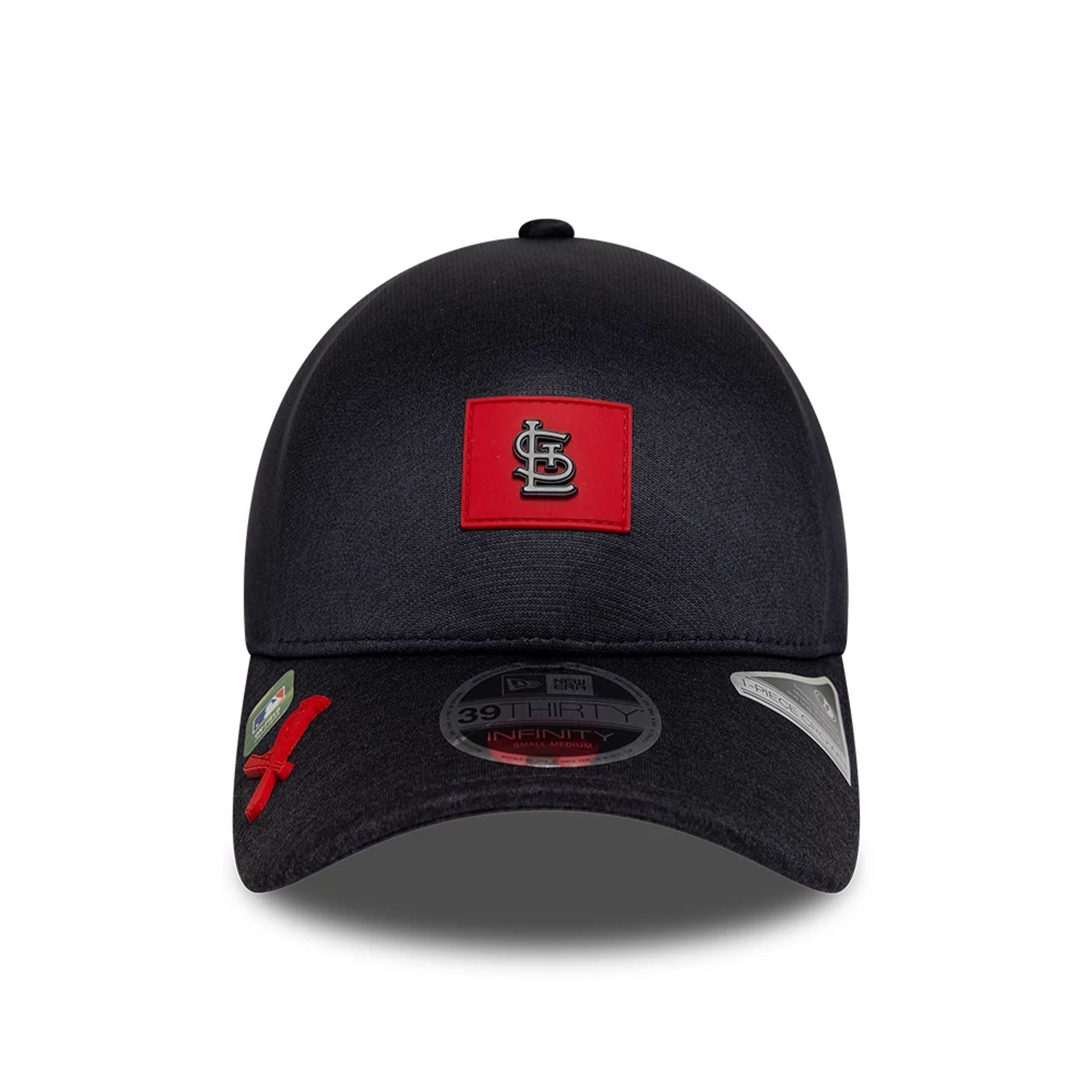 Pictured is this MLB Clubhouse St. Louis Cardinals 39THIRTY Infinity Stretch Fit cap in black. 2