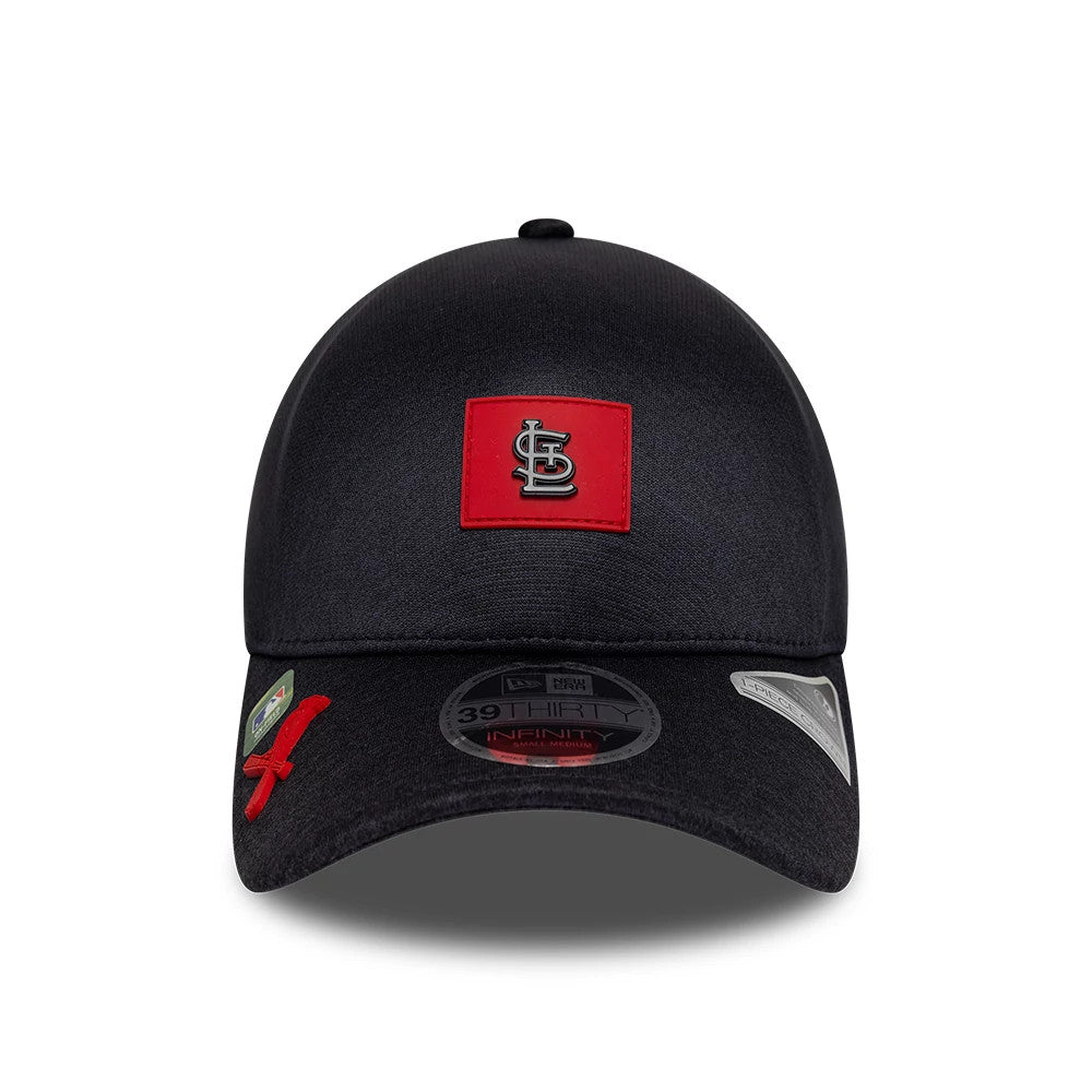 Pictured is this MLB Clubhouse St. Louis Cardinals 39THIRTY Infinity Stretch Fit cap in black. 2