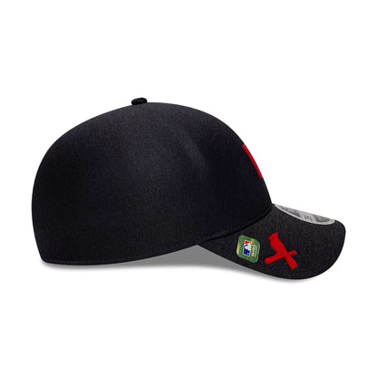 Pictured is this MLB Clubhouse St. Louis Cardinals 39THIRTY Infinity Stretch Fit cap in black. 5