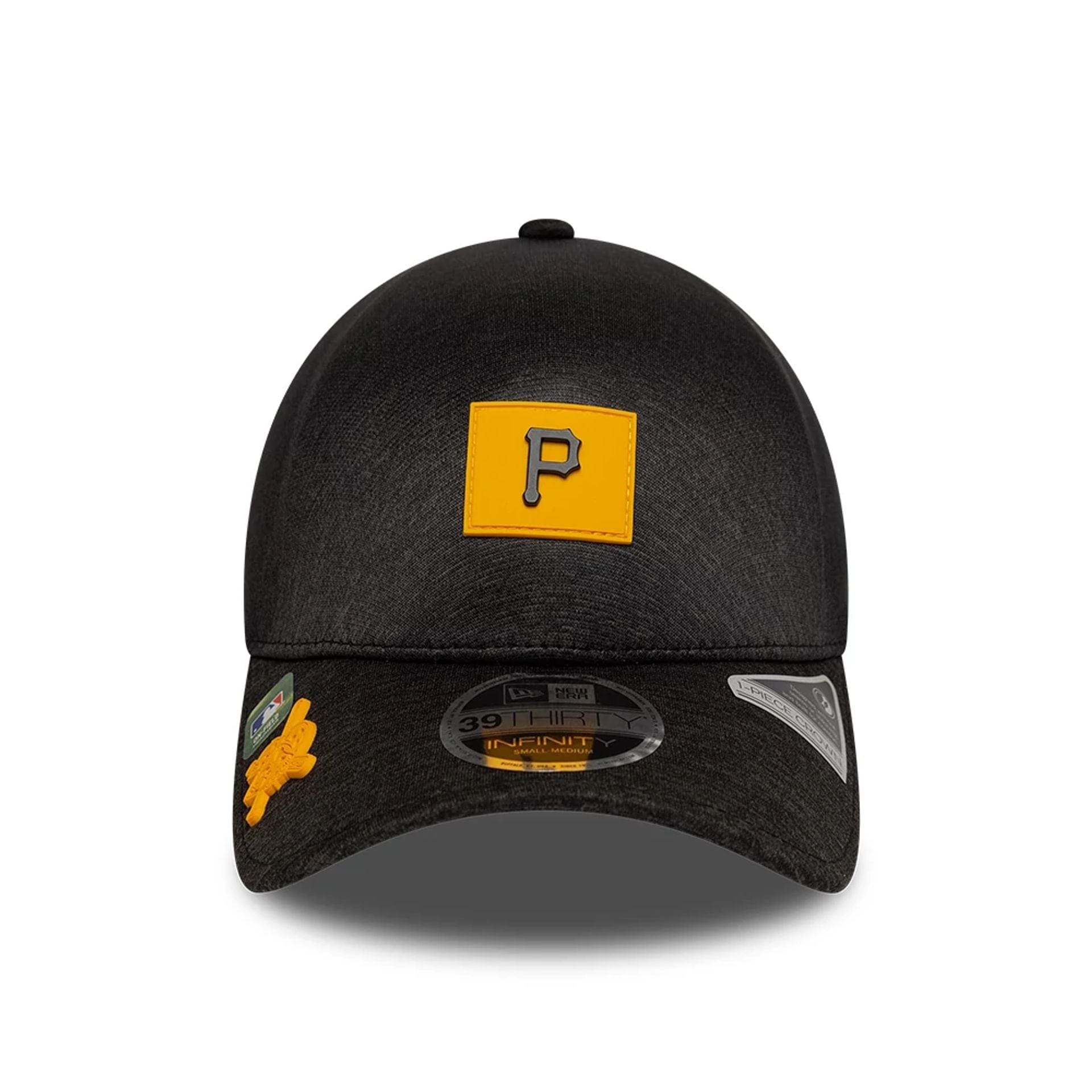 Pictured is this MLB Clubhouse Pittsburgh Pirates 39THIRTY Infinity Stretch Fit cap in black. 2