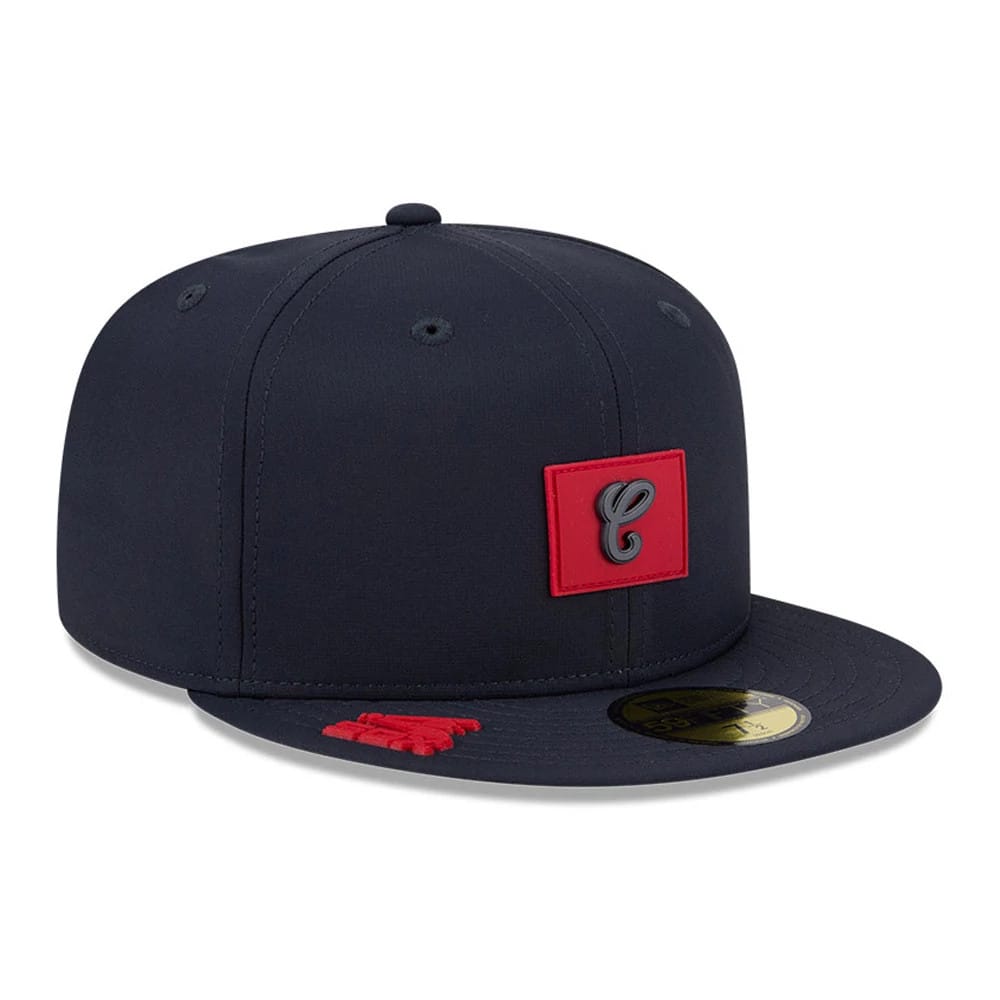 Pictured is this MLB Clubhouse Chicago White Sox 59FIFTY Fitted cap in black. 1