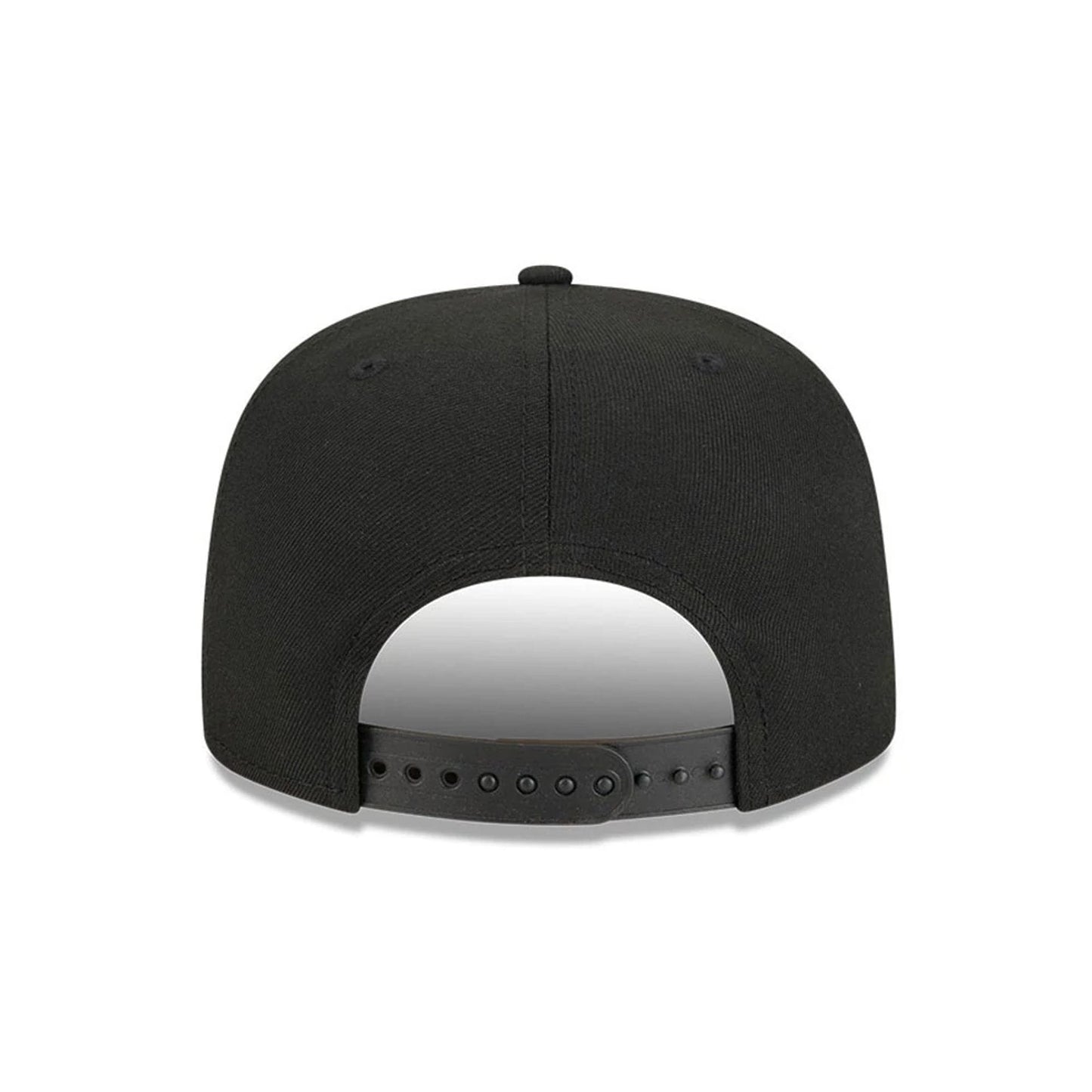 Pictured is this MLB Ring Chicago White Sox 9FIFTY A-Frame Snapback cap in black. 7