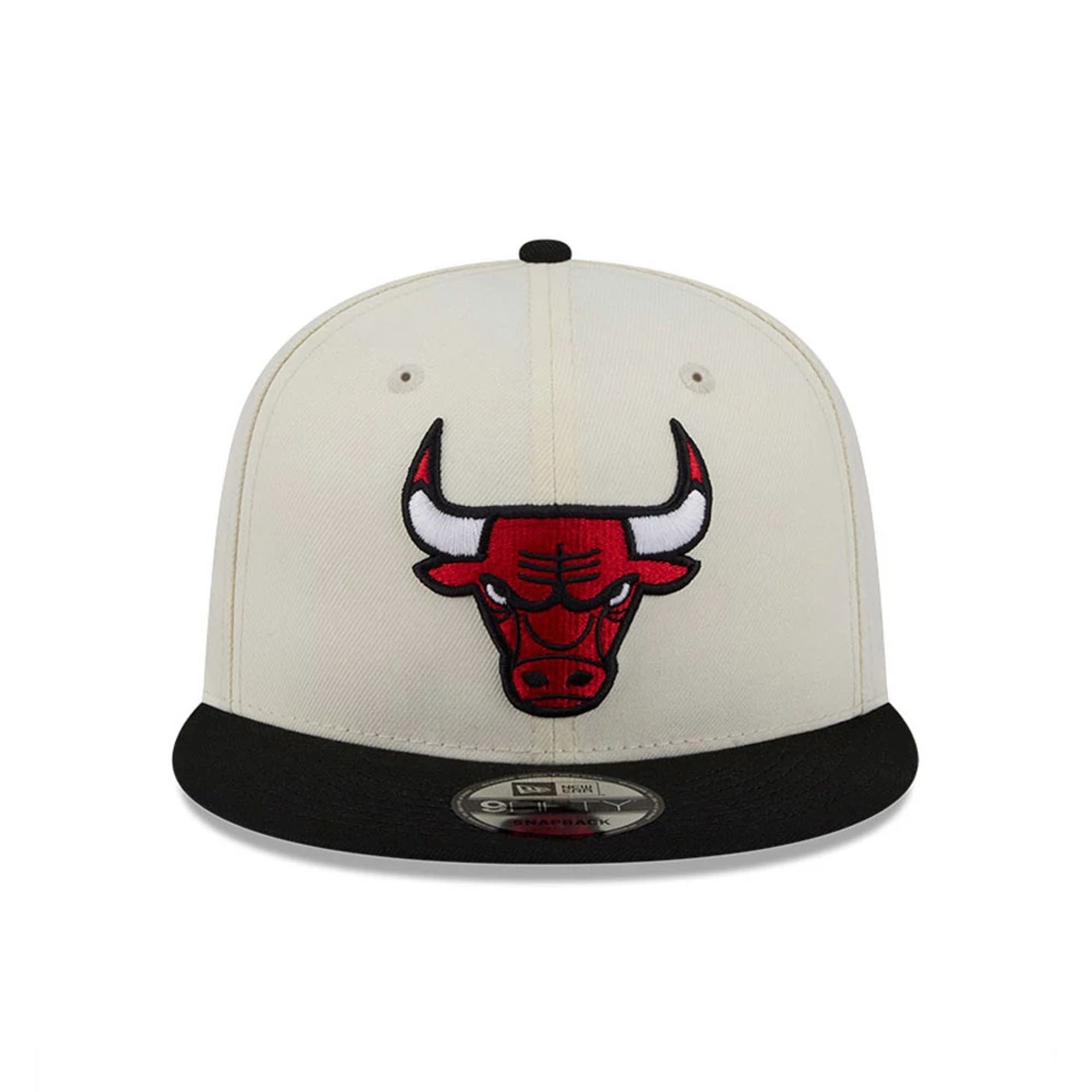 Pictured is this NBA Localized Chicago Bulls 9FIFTY Snapback cap in white. 3