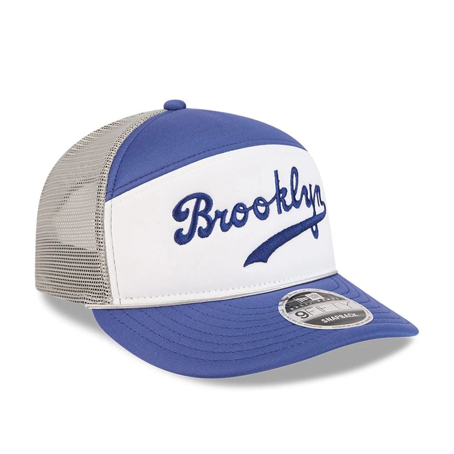 Pictured is this MLB Blocked Brooklyn Dodgers 9FIFTY Split Panel Snapback cap in dark blue. 4