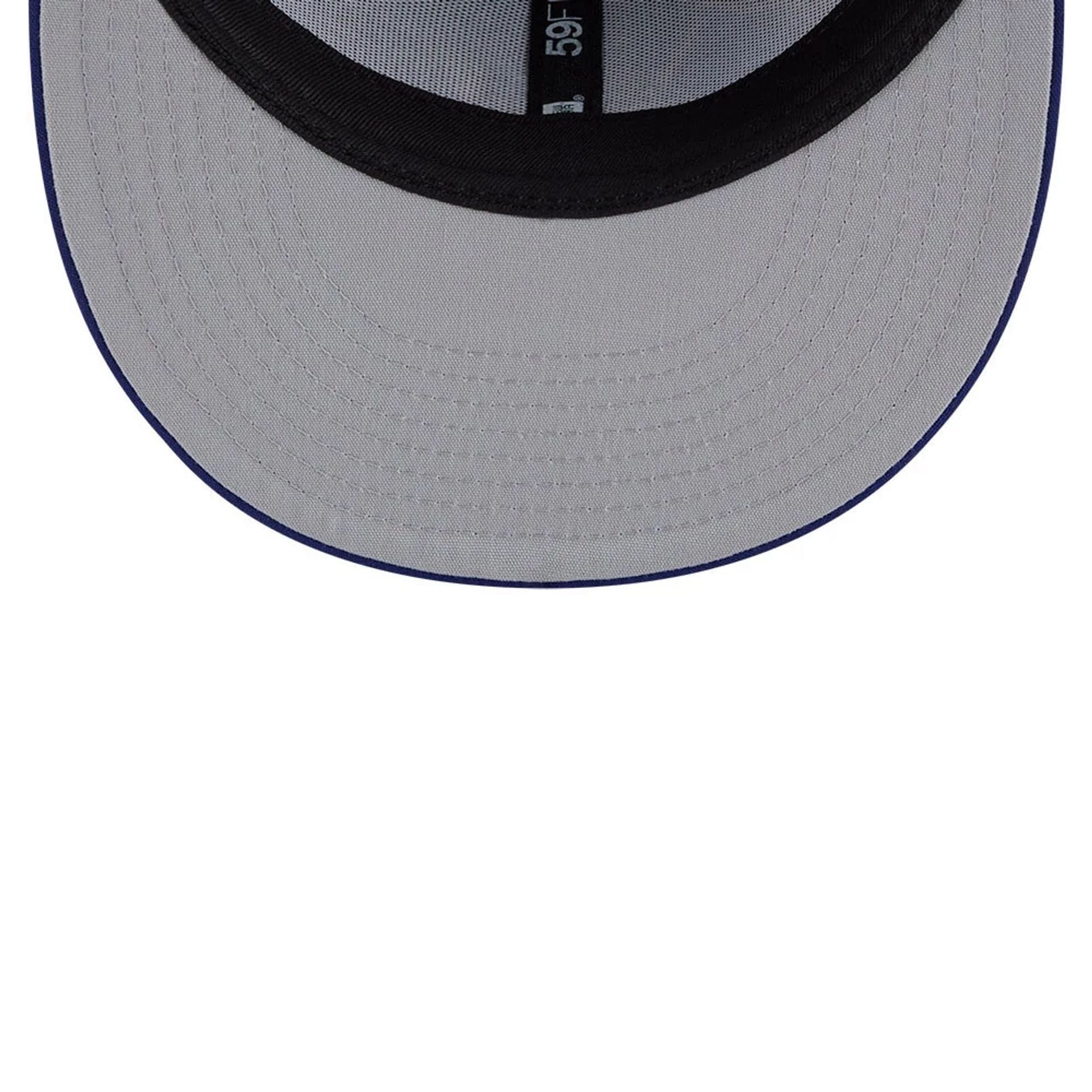 Pictured is this MLB Leaves LA Dodgers 59FIFTY Fitted cap in dark blue. 2
