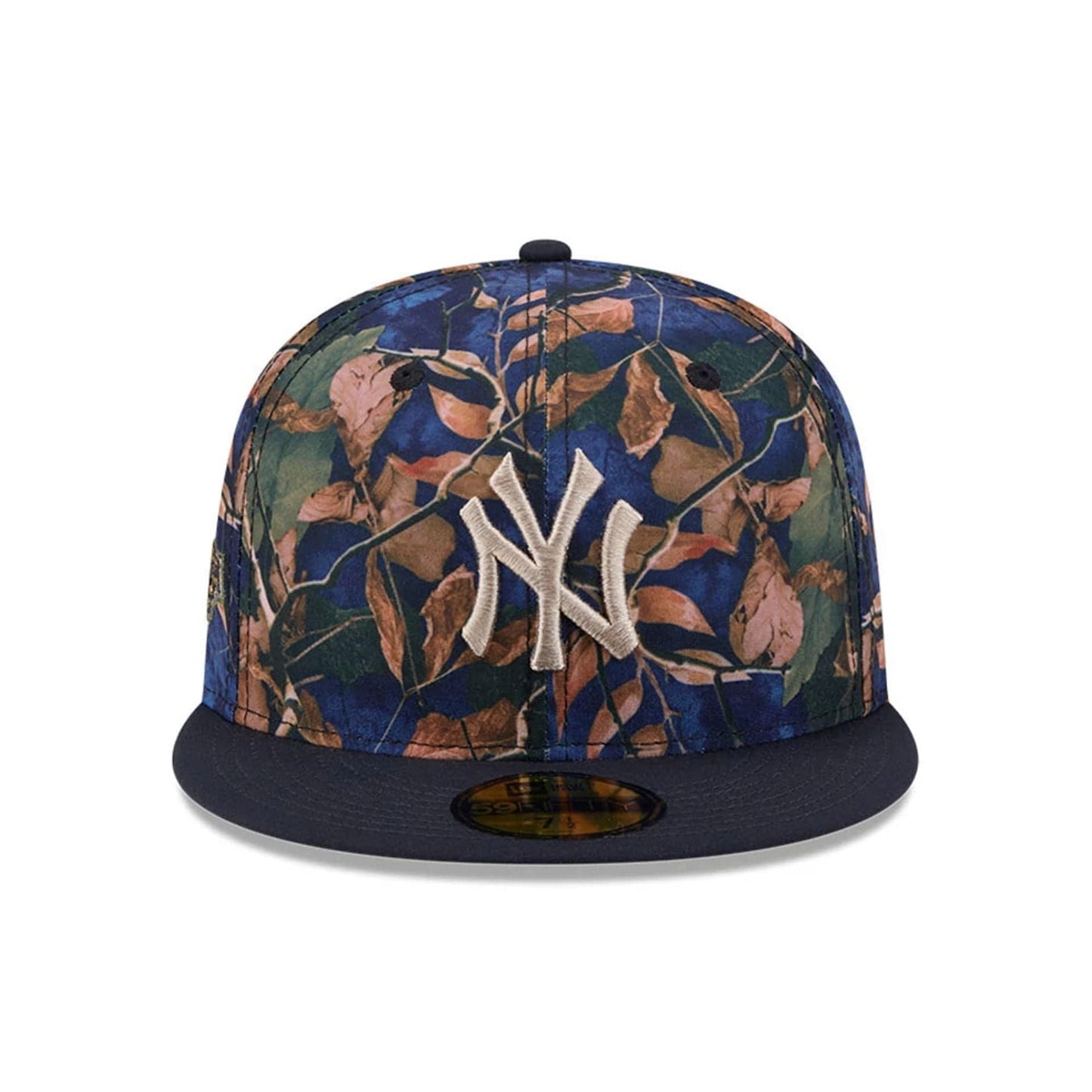Pictured is this MLB Leaves New York Yankees 59FIFTY Fitted cap in navy. 3