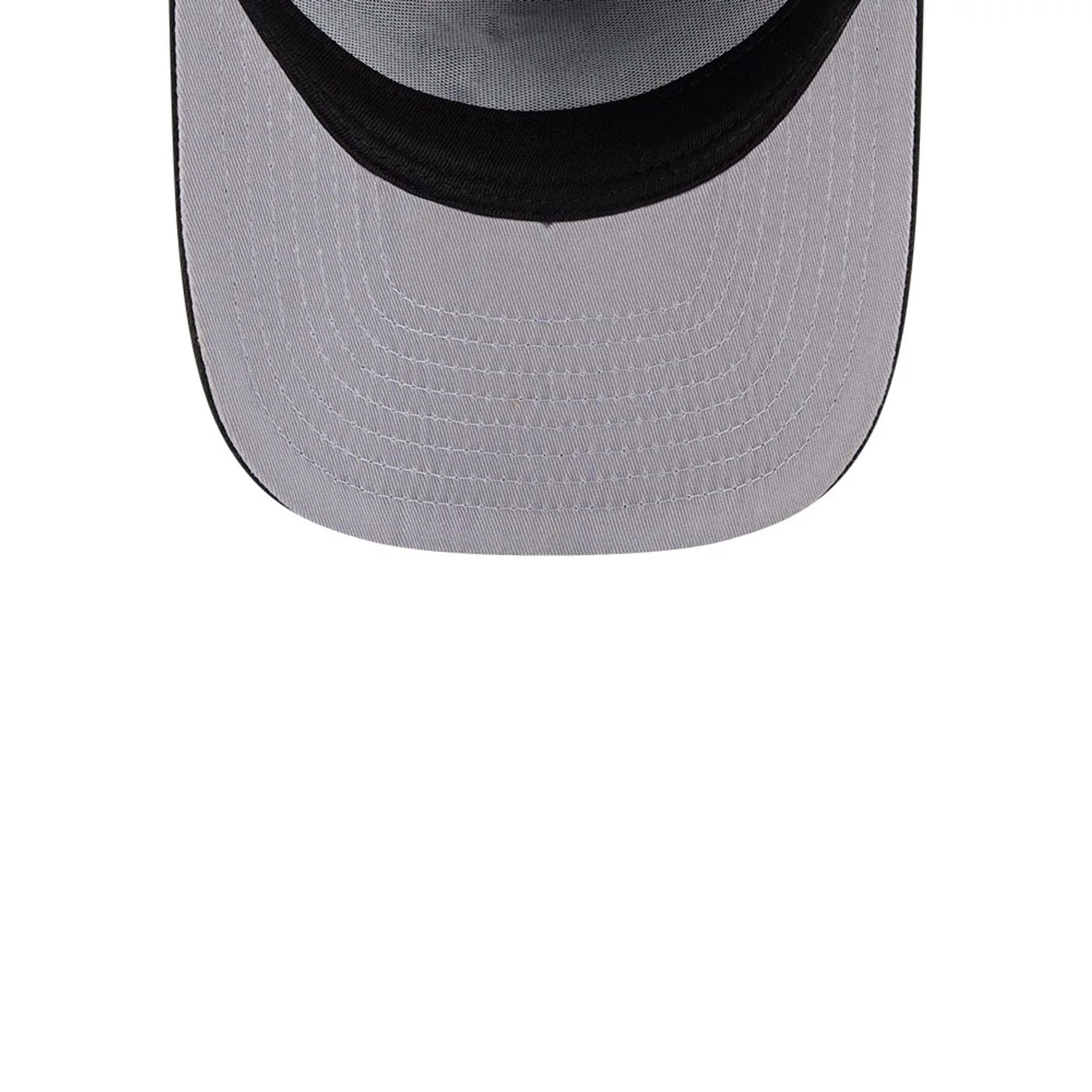 Pictured is this MLB Cartoon Chicago White Sox 9FIFTY A-Frame Snapback cap in black. 2