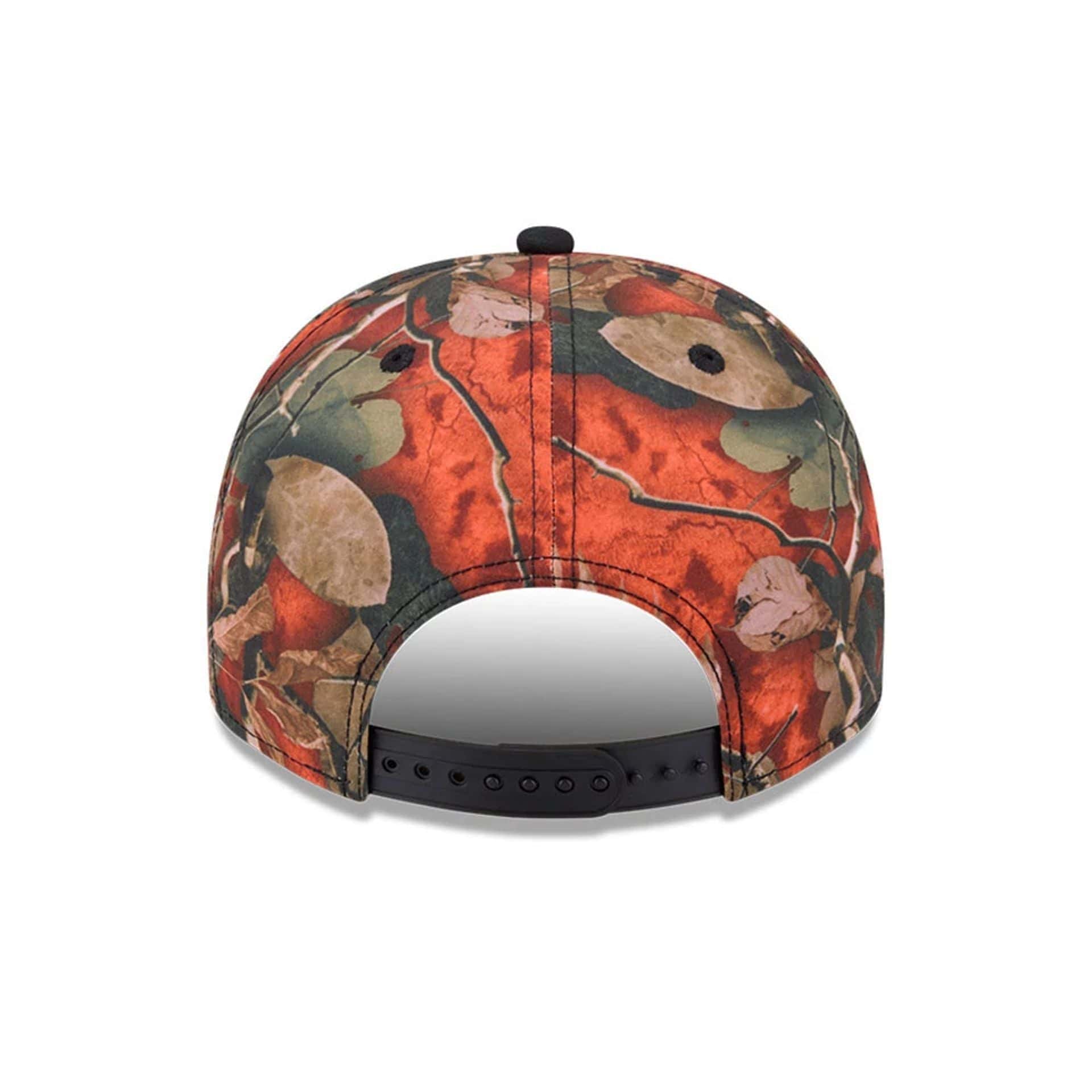 Pictured is this MLB Leaves Atlanta Braves 9FIFTY A-Frame Snapback cap in bright orange. 7