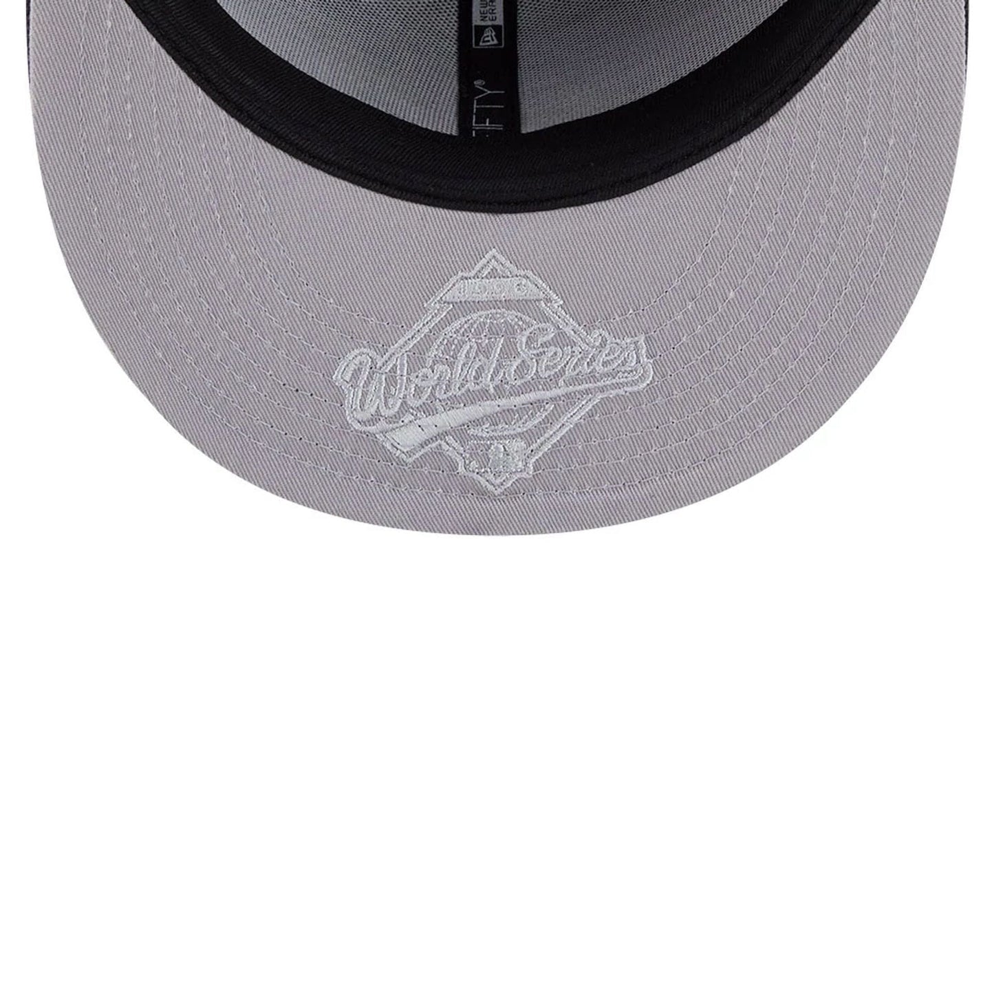 Pictured is this MLB Hidden Hit Atlanta Braves 59FIFTY Fitted cap in navy. 2