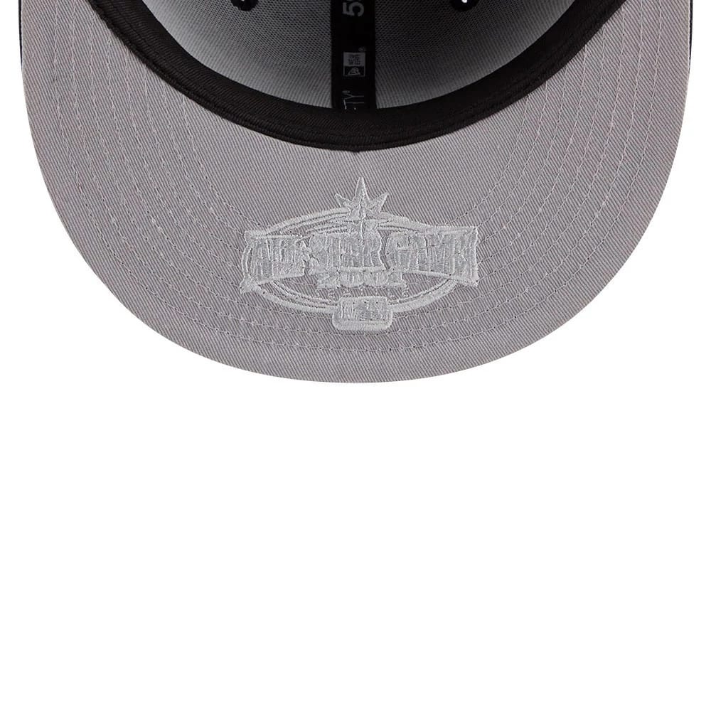 Pictured is this MLB Hidden Hit Seattle Mariners 59FIFTY Fitted cap in navy. 2