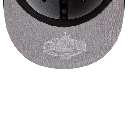 Pictured is this MLB Hidden Hit Seattle Mariners 59FIFTY Fitted cap in navy. 2