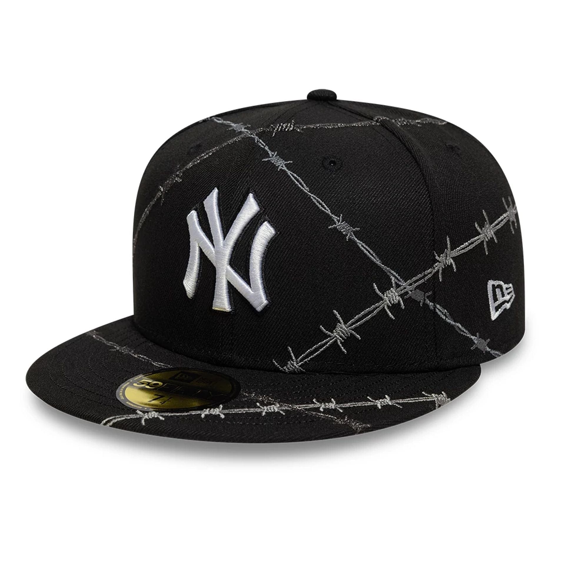 This is a New York Yankees MLB Wire Black 59FIFTY Fitted Cap 1
